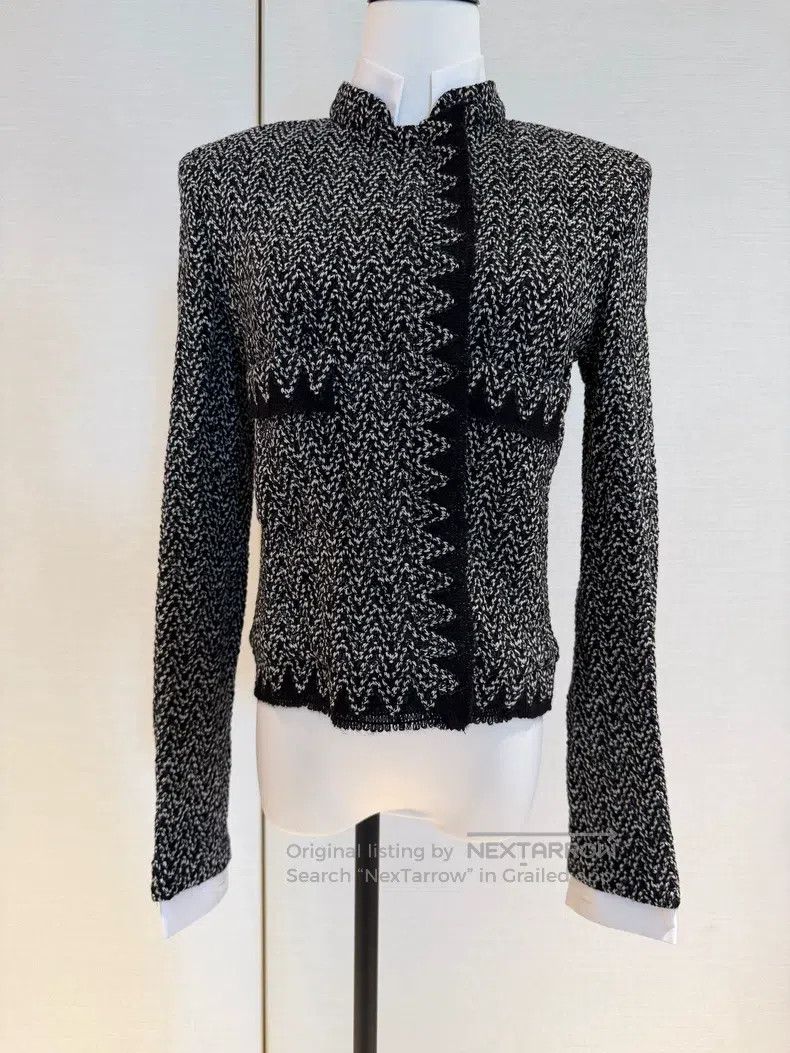 Chanel Chanel Metropolis series black and white colour-blocked ja Size XS / US 0-2 / IT 36-38 - 1 Thumbnail