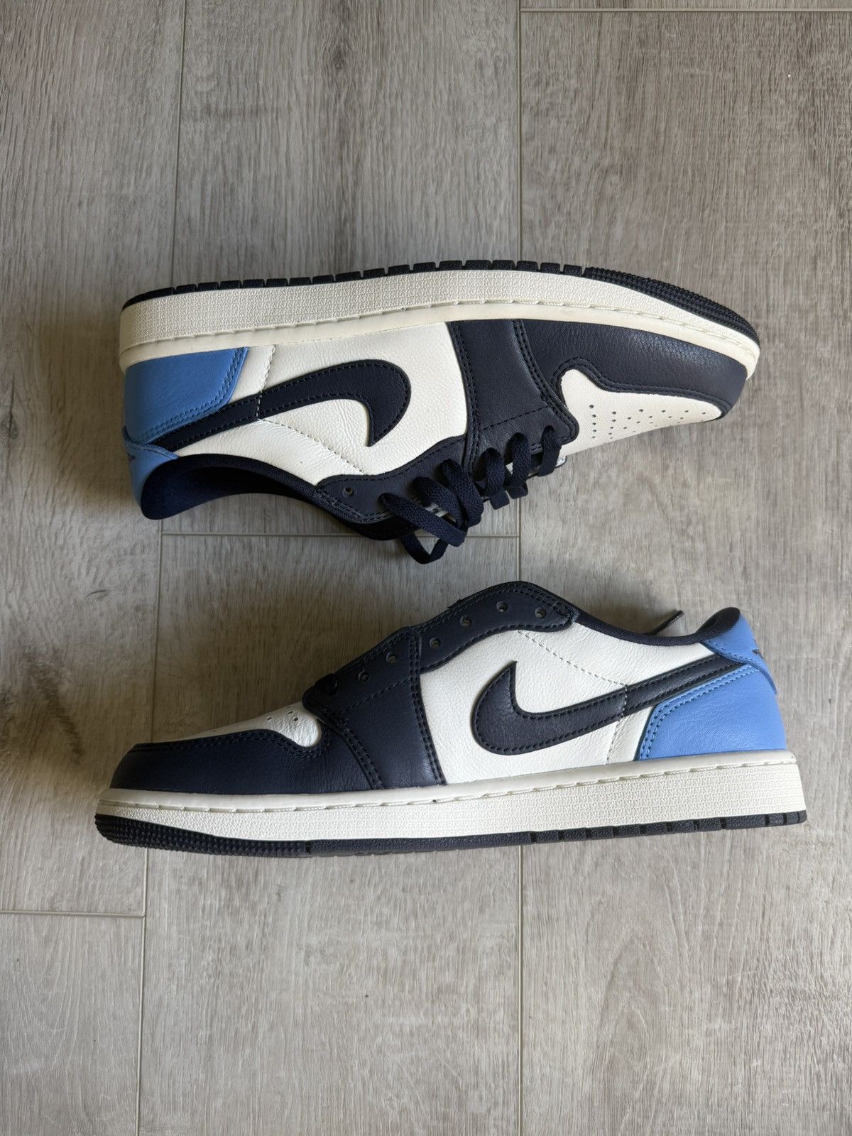Jordan Brand Jordan 1 retro low og obsidian Size US 9 / EU 42 - 2 Thumbnail