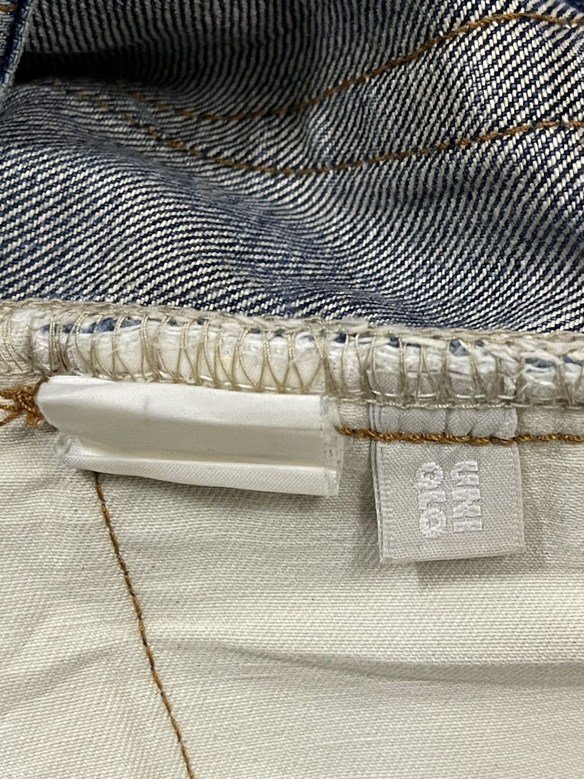 Uniqlo Vintage Japanese Uniqlo Blue Wash Distressed Baggy Jeans Size US 30 / EU 46 - 10 Thumbnail