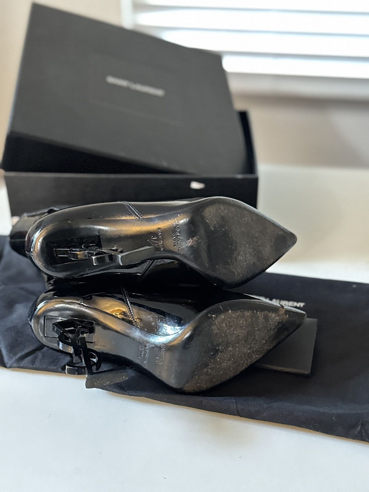 Yves Saint Laurent Yves Saint Laurent Ankle Chelsea Signature Boots Size US 7 / IT 37 - 14 Thumbnail