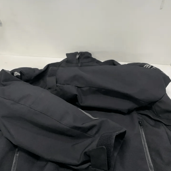 Balenciaga Balenciaga Oversized Ski Jacket 44EU Size US S / EU 44-46 / 1 - 11 Thumbnail