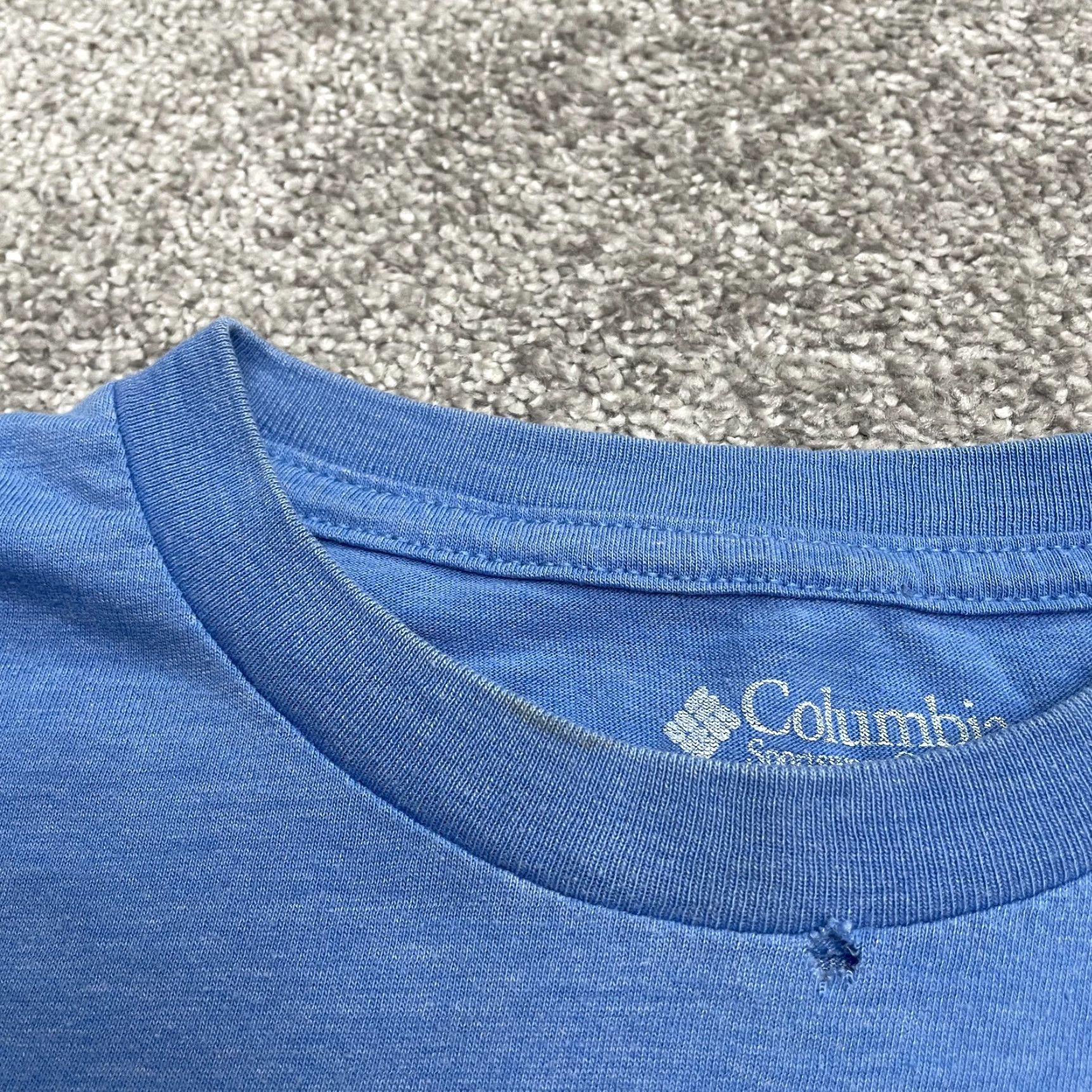 Vintage Columbia T-Shirt Men Small Blue Crew Neck Short Sleeve Casual Tee Top Mens Regular Size S Size US S / EU 44-46 / 1 - 7 Thumbnail