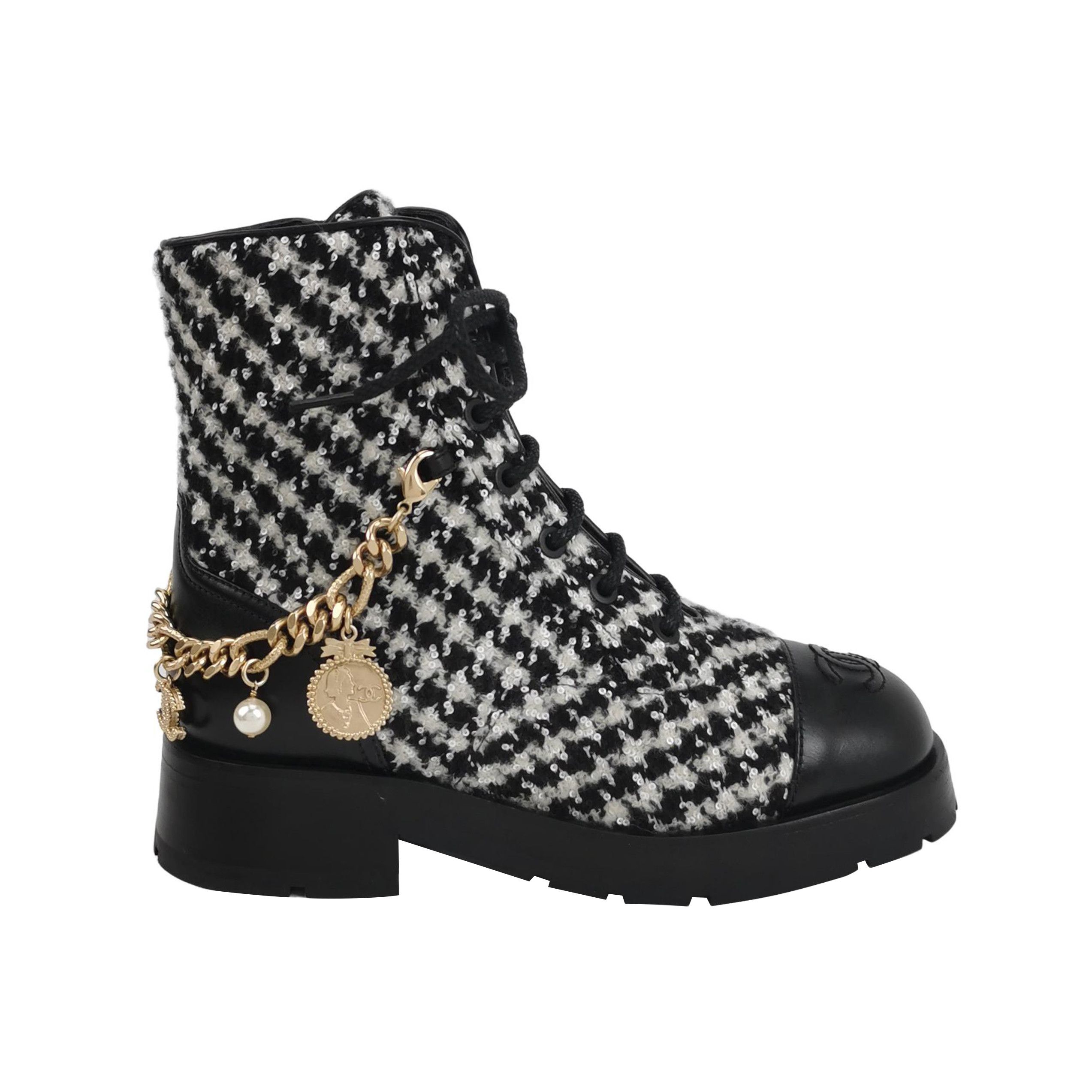 Chanel Chanel Women it_34 Boots Size US 4 / IT 34 - 1 Thumbnail