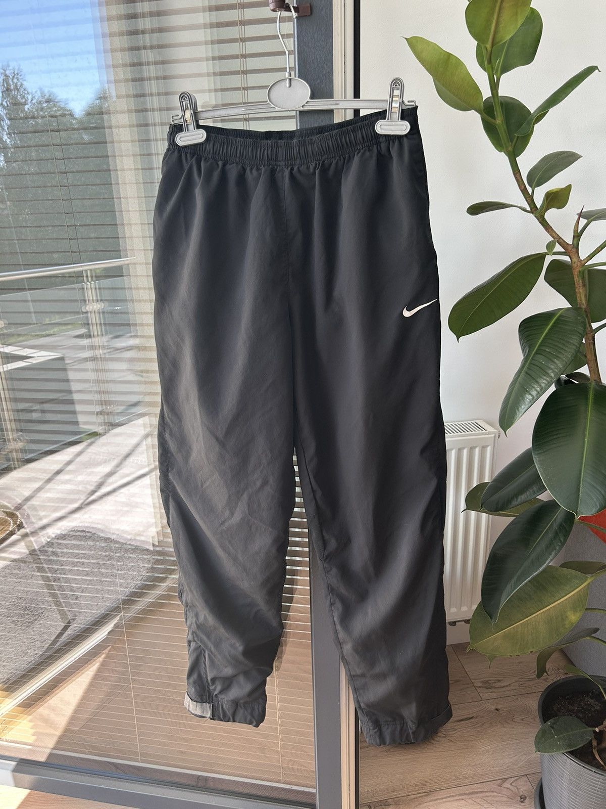 Nike × Vintage Vintage 90s Nike Total 90 Nylon Track Pants Joggers Drill Size US 33 - 1 Thumbnail