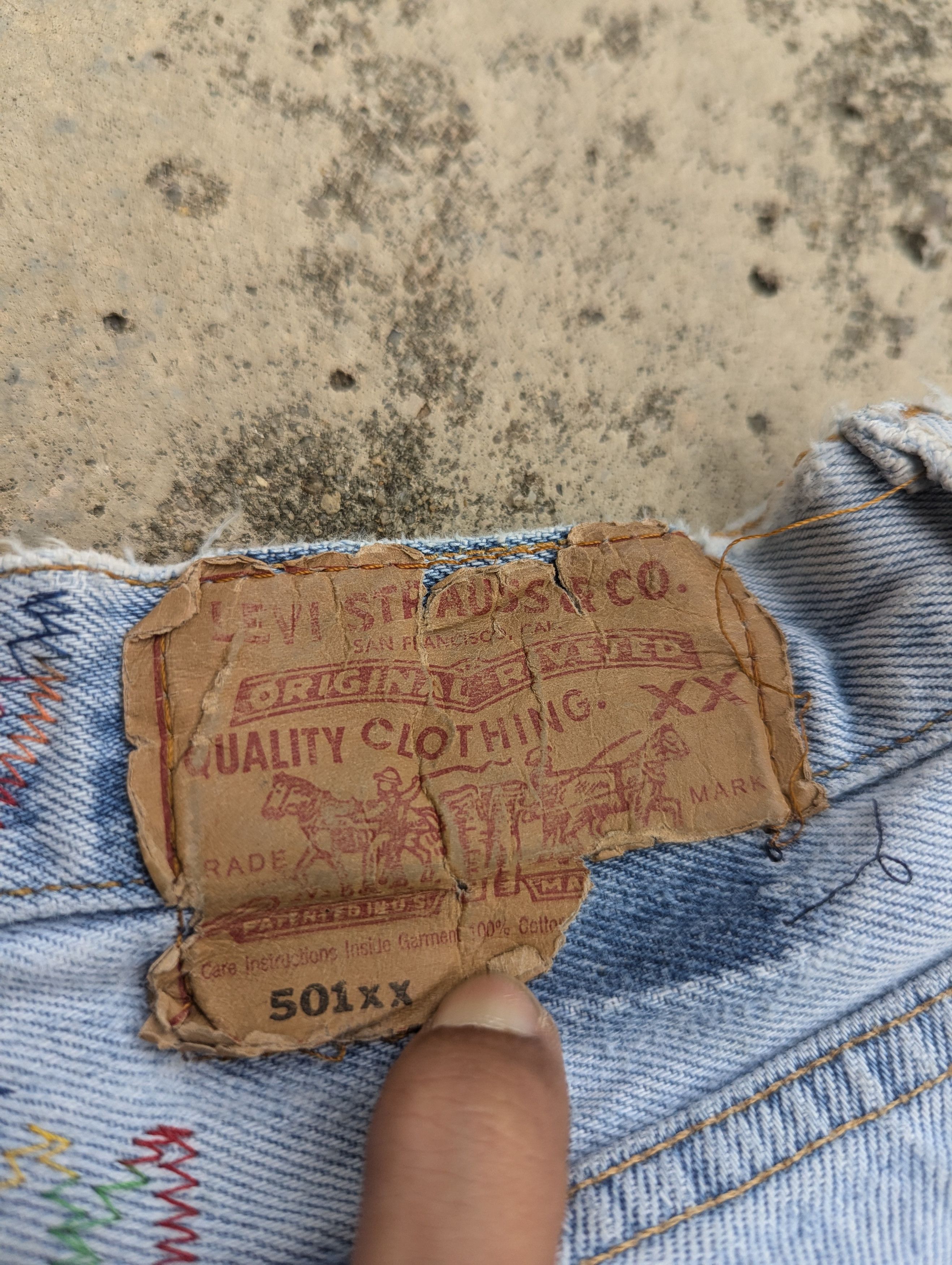 Levi's Vintage Levis 501 Custom Made Flower Patches Size US 31 - 13 Thumbnail