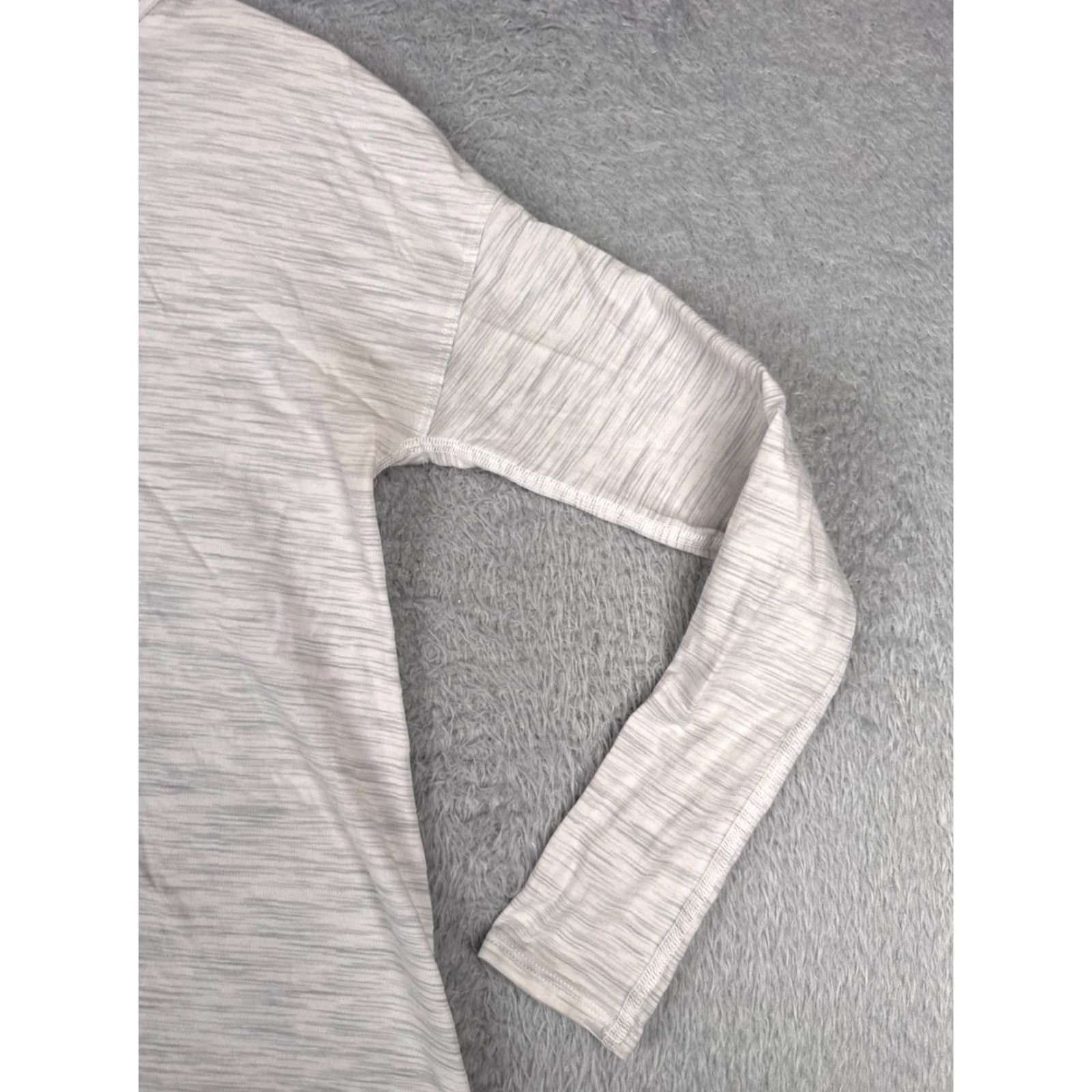 Lululemon Lululemon Shirt Women 8 Gray Heather Back Into It Long Sleeve READ W3BIOS Size M / US 6-8 / IT 42-44 - 4 Thumbnail