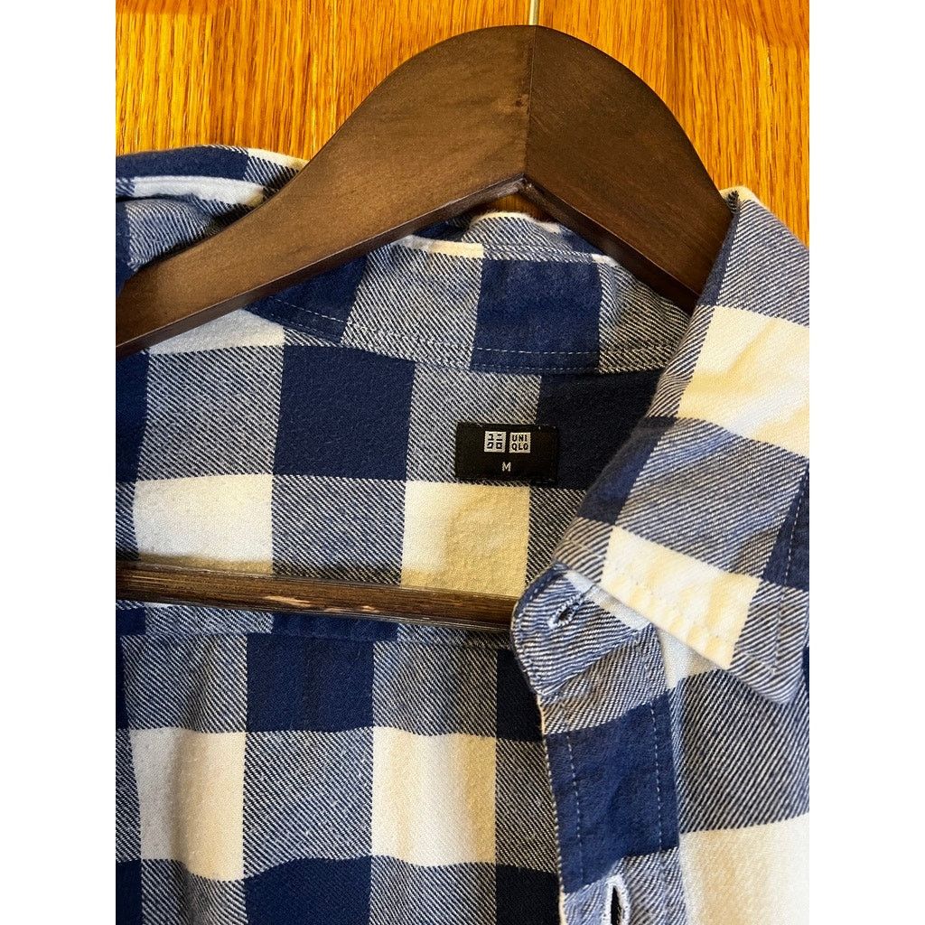 Uniqlo Uniqlo Size M Plaid Shirt Size US M / EU 48-50 / 2 - 2 Thumbnail