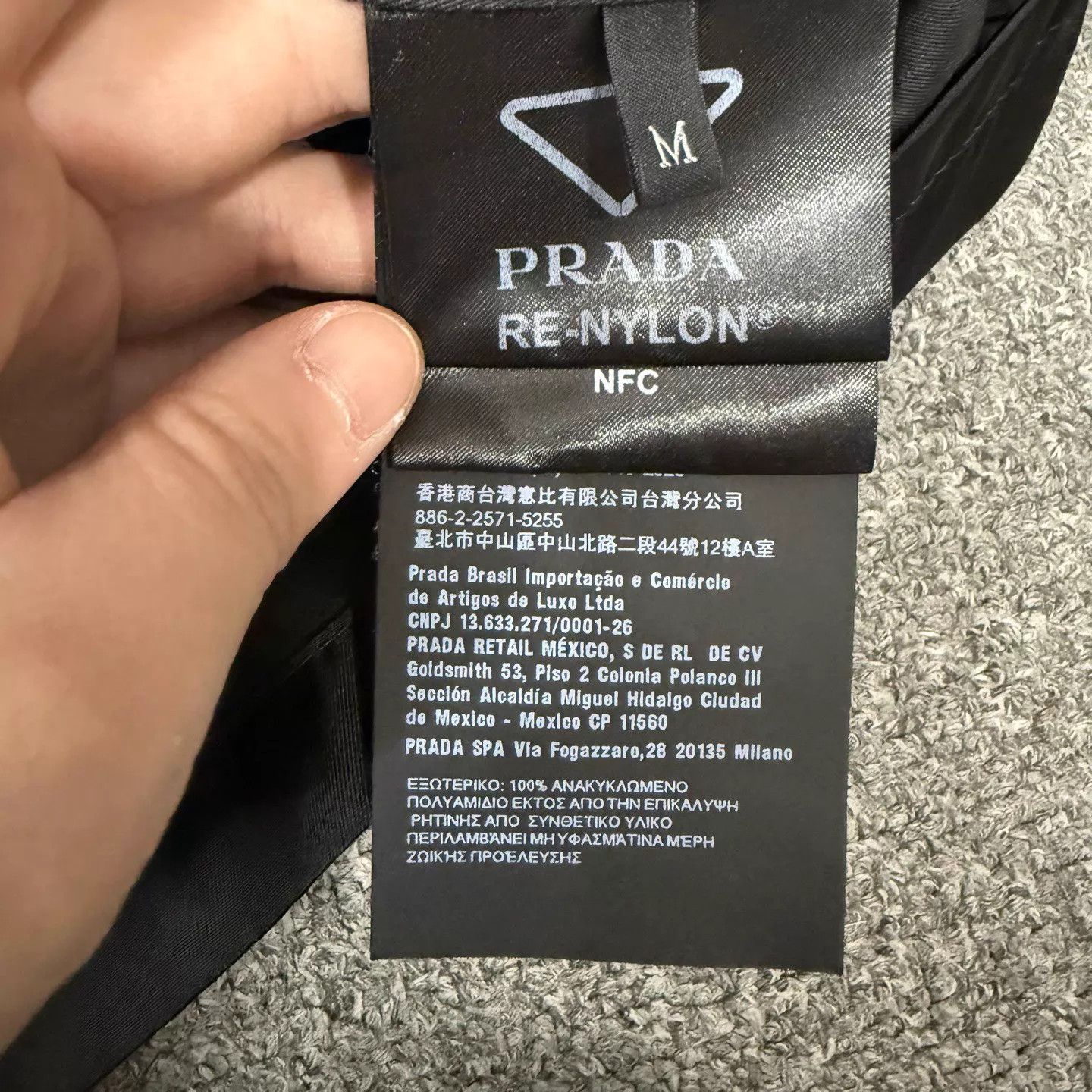 Prada Prada Black Nylon Triangle Logo Short Sleeve Shirt M Size US M / EU 48-50 / 2 - 4 Thumbnail