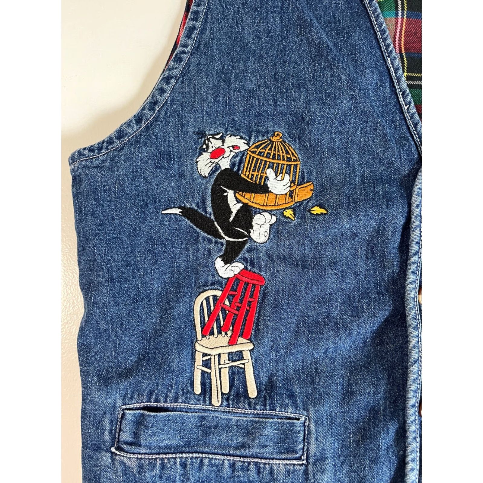 Vintage VINTAGE Women's Denim Vest Warner Bros. Sylvester and Tweety 90s Embroidered Button Front Lined Pockets Blue Cotton M Size M / US 6-8 / IT 42-44 - 7 Thumbnail