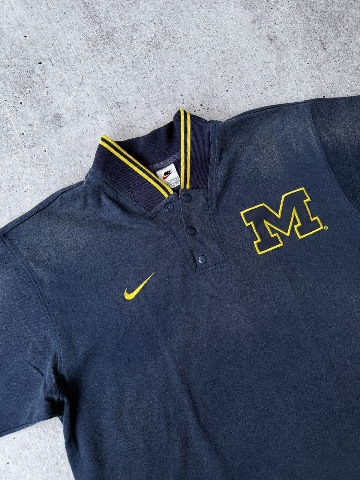 Nike × Vintage Nike vintage Michigan Wolverine Warm Up Shirt Size US XL / EU 56 / 4 - 6 Thumbnail