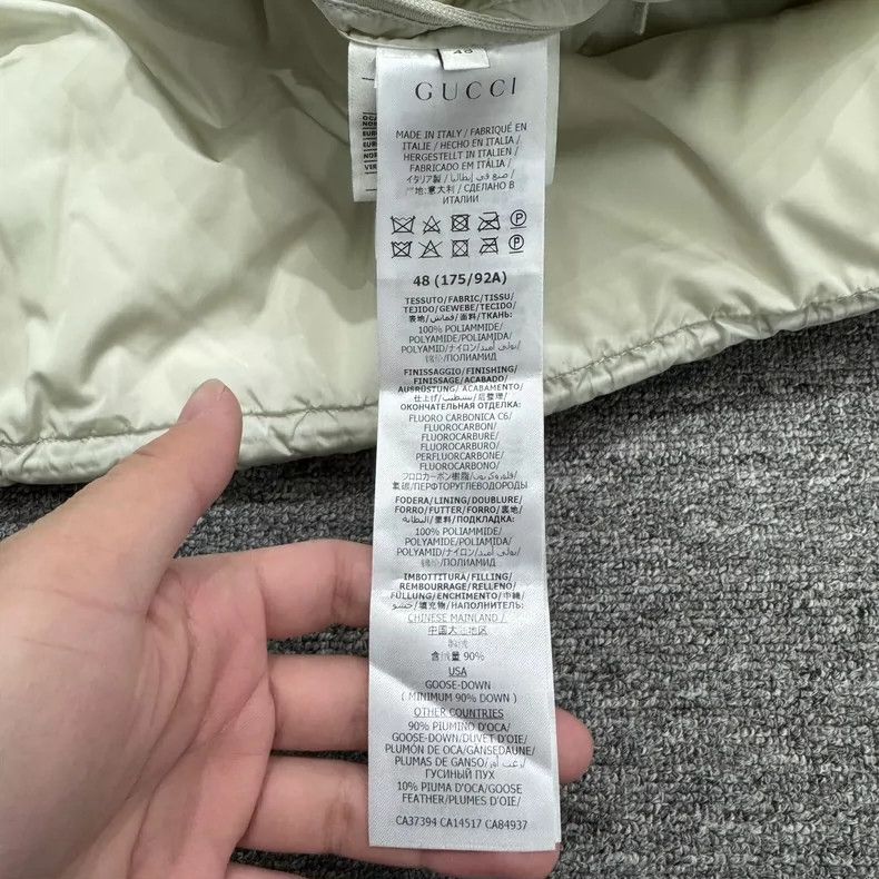Gucci Gucci Letter-printed down jacket 2505-Nextarrow Size US M / EU 48-50 / 2 - 3 Thumbnail