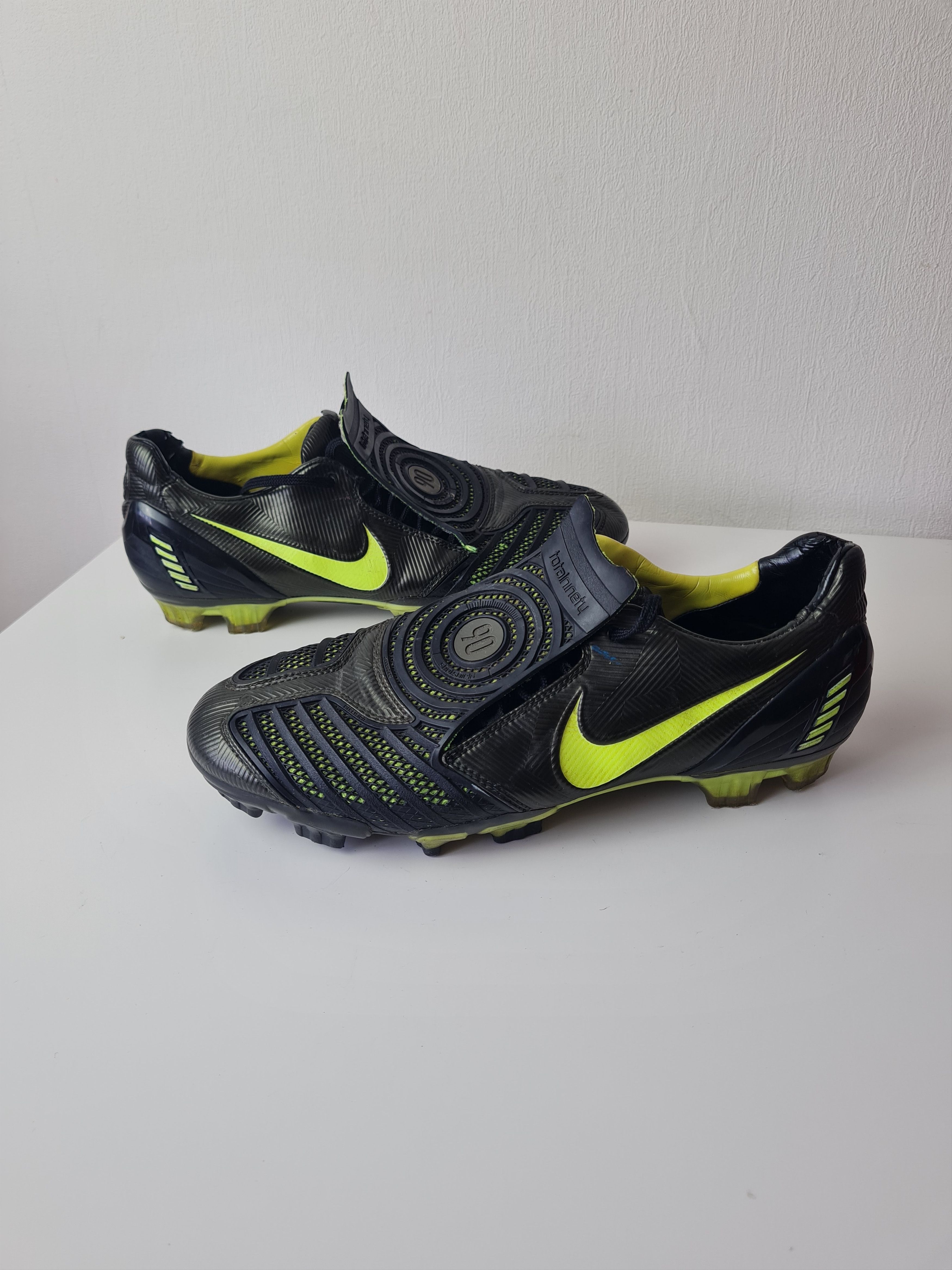 Nike Football Boots 2008 Nike Total 90 SG Zoom Air Laser Elite Size US 10 / EU 43 - 1 Thumbnail