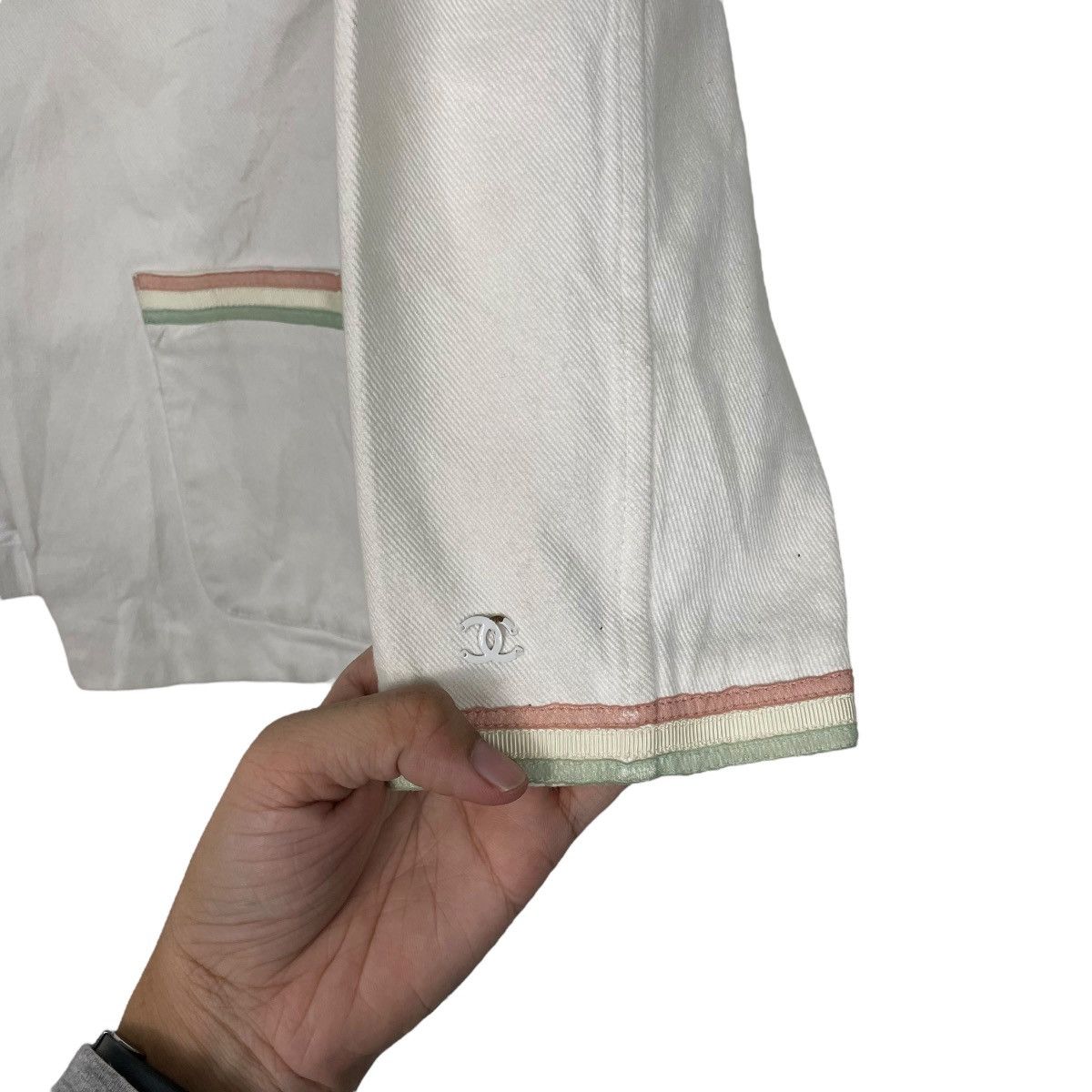 Chanel Vintage 2004 Chanel Blouson Jacket Size XS / US 0-2 / IT 36-38 - 13 Thumbnail