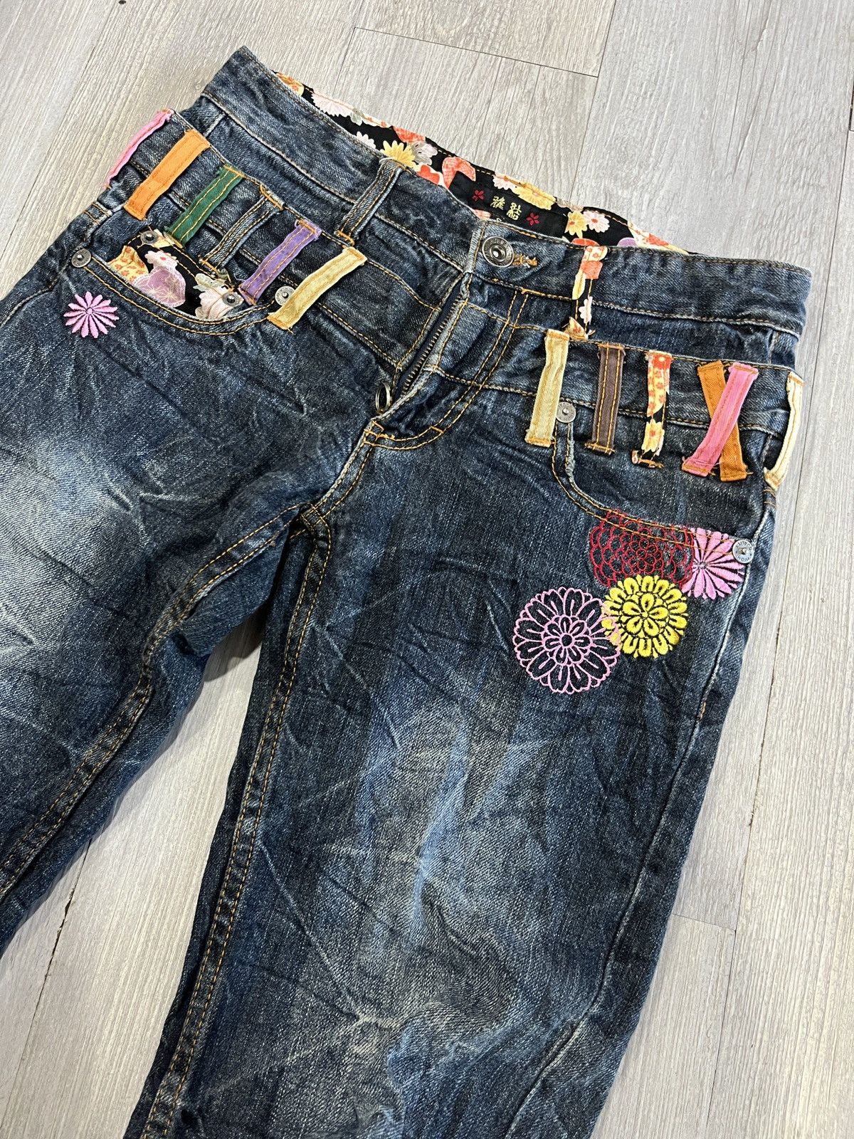 Japanese Brand RARE JEANS Double Waist Flower Distressed Denim Size US 28 / EU 44 - 3 Thumbnail