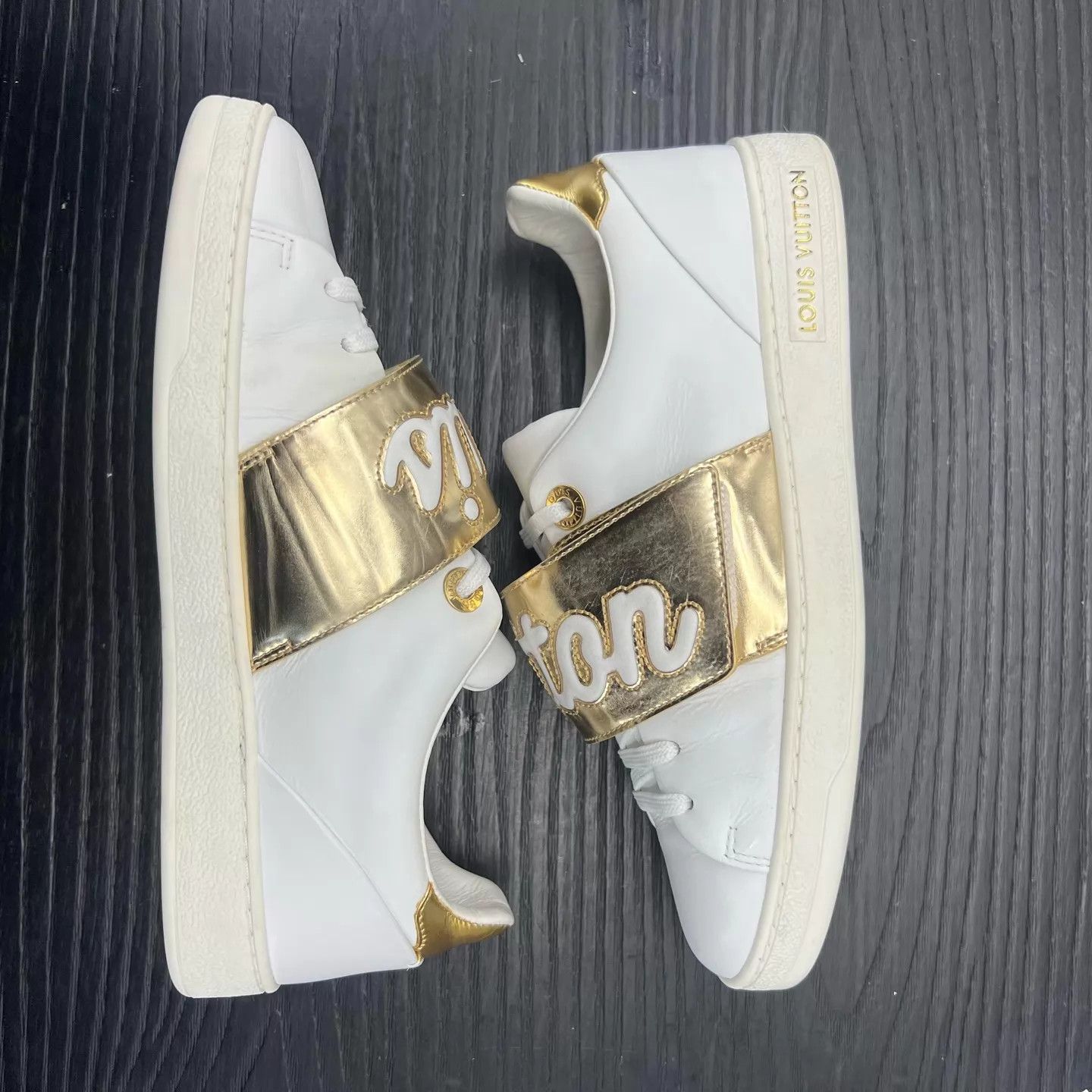 Gucci Gucci White Platinum Buckle Sneakers EUR35 Boxed Like New Size US 4.5 / IT 34.5 - 2 Thumbnail
