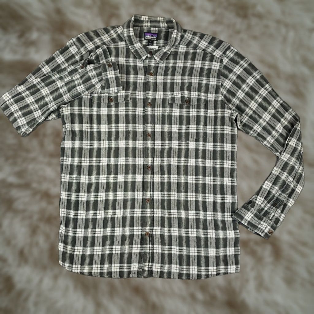 Patagonia Patagonia Shirt Large Gray Plaid Textured Stretch Button Up Short Sleeve Size US L / EU 52-54 / 3 - 1 Thumbnail