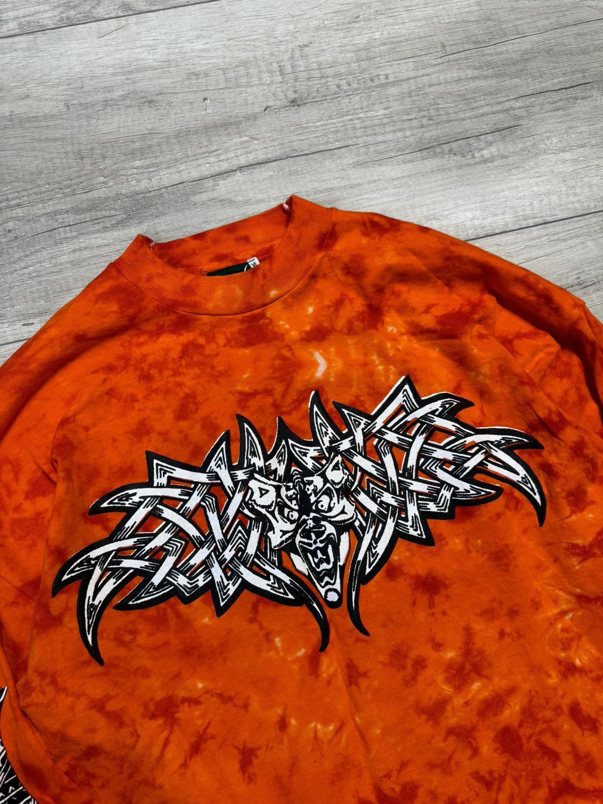 Vintage Y2K Tribal Graphic Long Sleeve Tie Dye Tattoo Nu Metal Style Size US XL / EU 56 / 4 - 3 Thumbnail