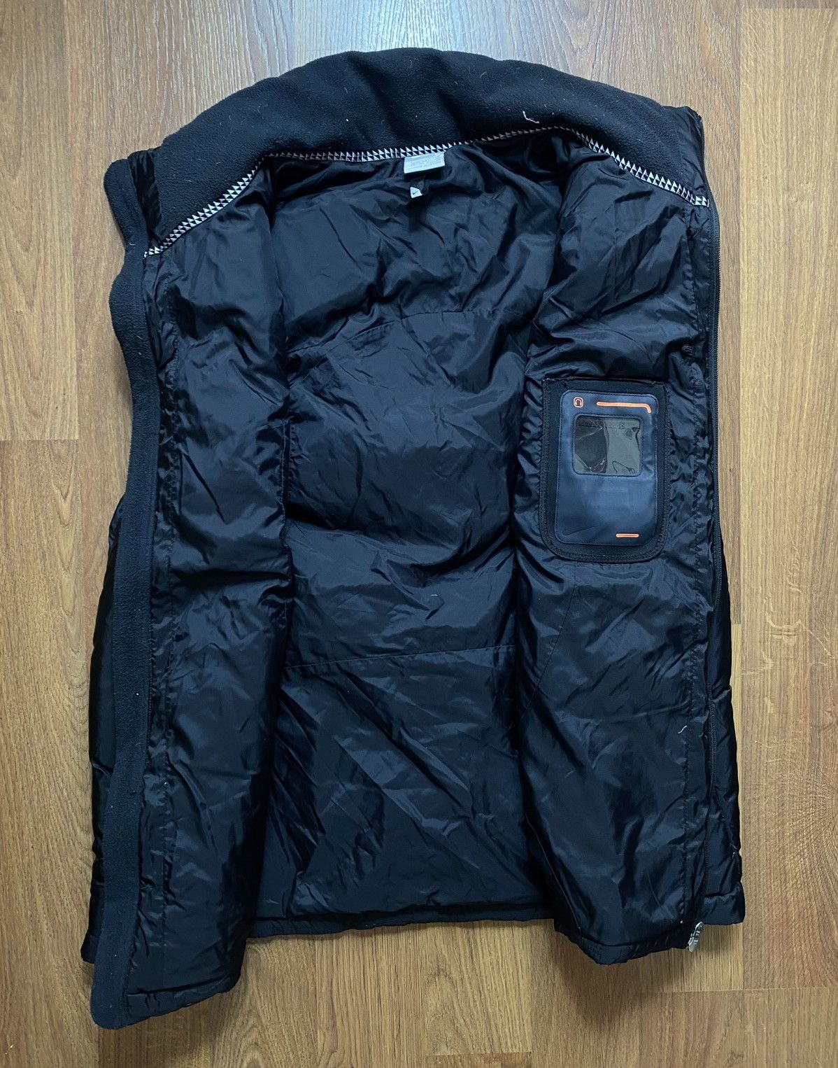 Nike Nike Black Puffer Vest Vintage Sweetwear Size 54L - 6 Thumbnail
