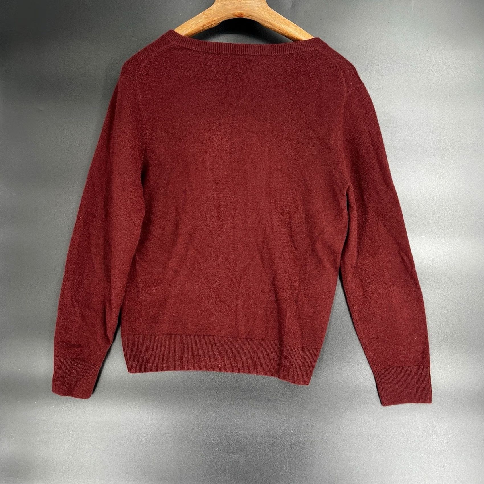 Quince Quince 100% Mongolian Cashmere V-Neck Sweater Burgundy L Pullover Womens Size L / US 10 / IT 46 - 3 Thumbnail