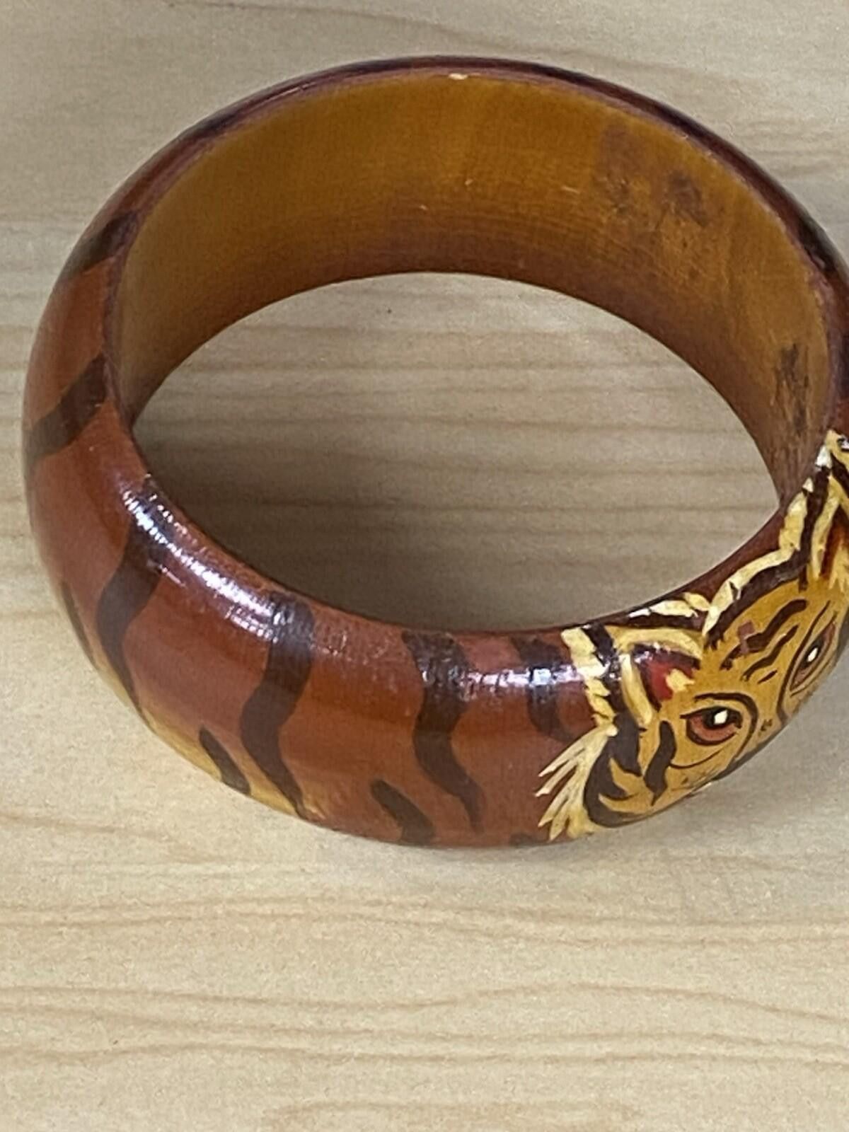The Unbranded Brand Vintage Wood Bengal Tiger Bangle Bracelet Hand painted Size ONE SIZE - 8 Thumbnail