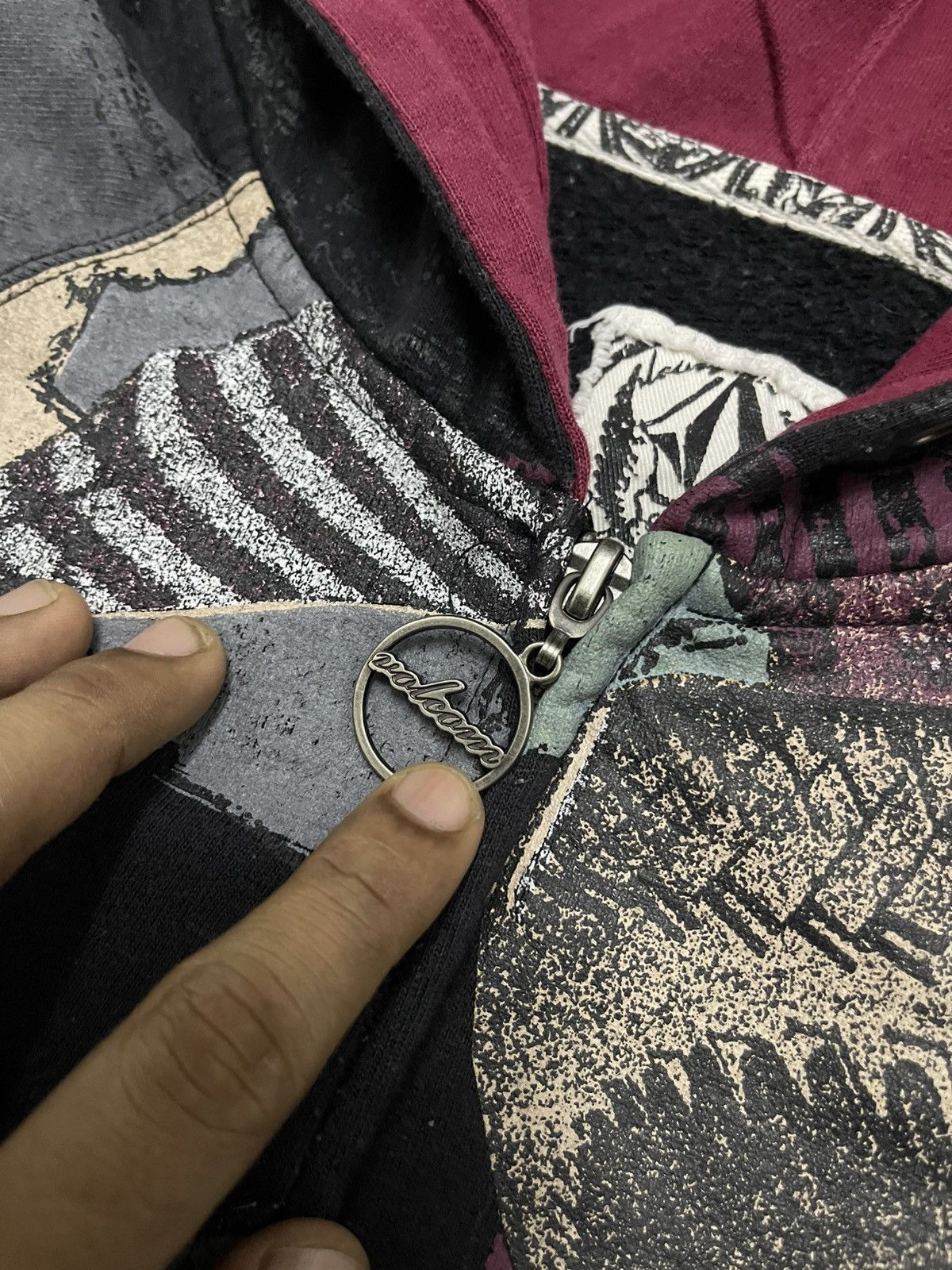 Volcom 2000s VOLCOM DREAM DU JOUR SKATE FULLPRINT HOODIE ZIPPER Size US S / EU 44-46 / 1 - 7 Thumbnail