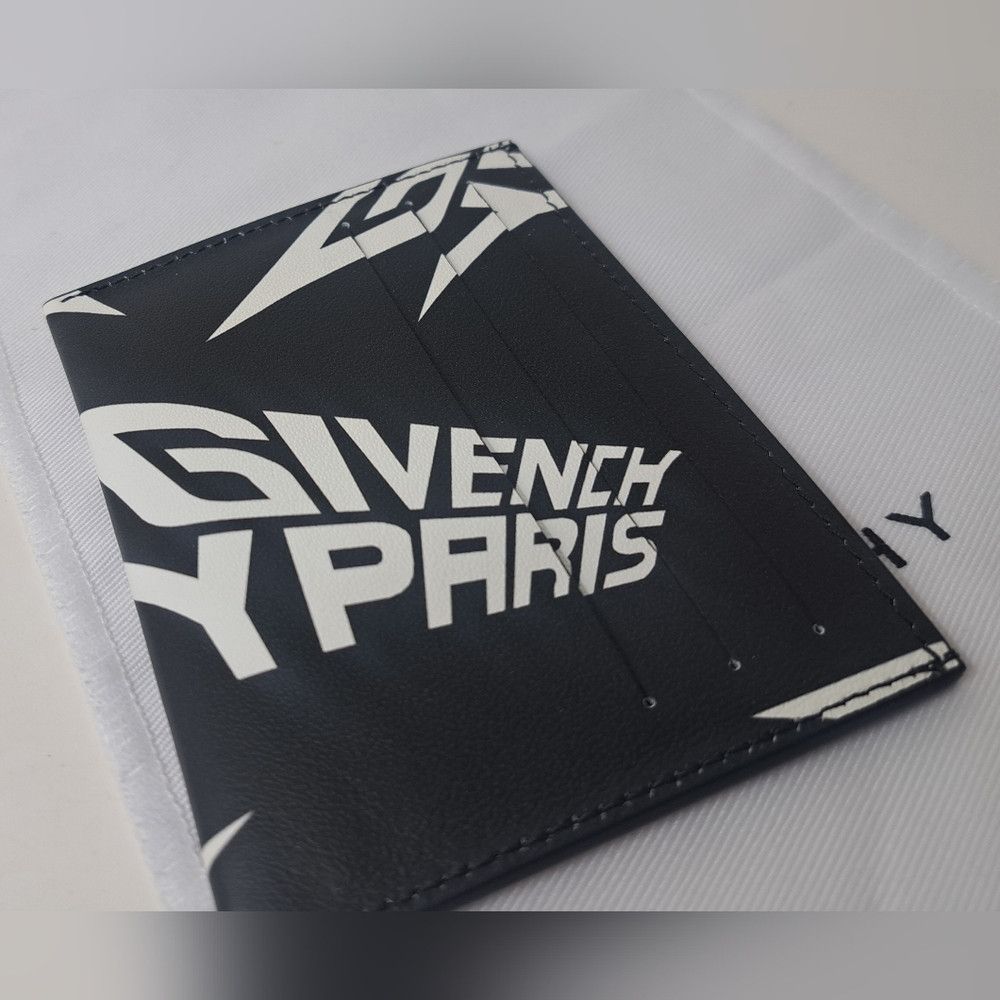 Givenchy Givenchy Paris Cardholder Wallet Pocket Calf Leather Access Size ONE SIZE - 8 Thumbnail