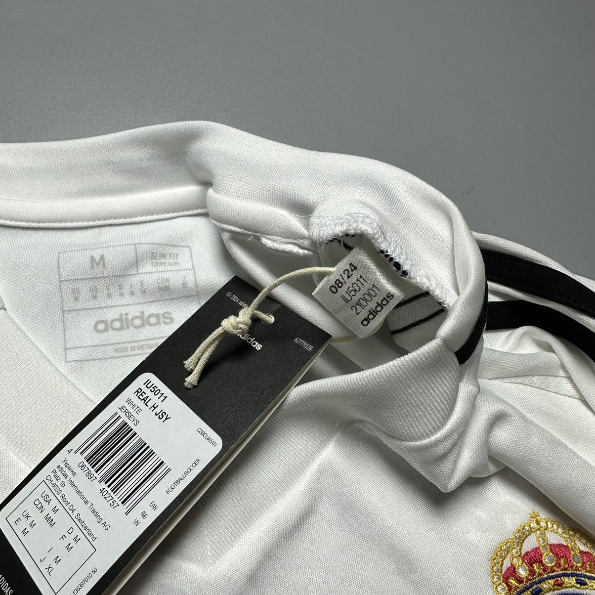 Adidas REAL MADRID ADIDAS 2024/2025 SOCCER HOME JERSEY #8 VALVERDE Size US M / EU 48-50 / 2 - 7 Thumbnail