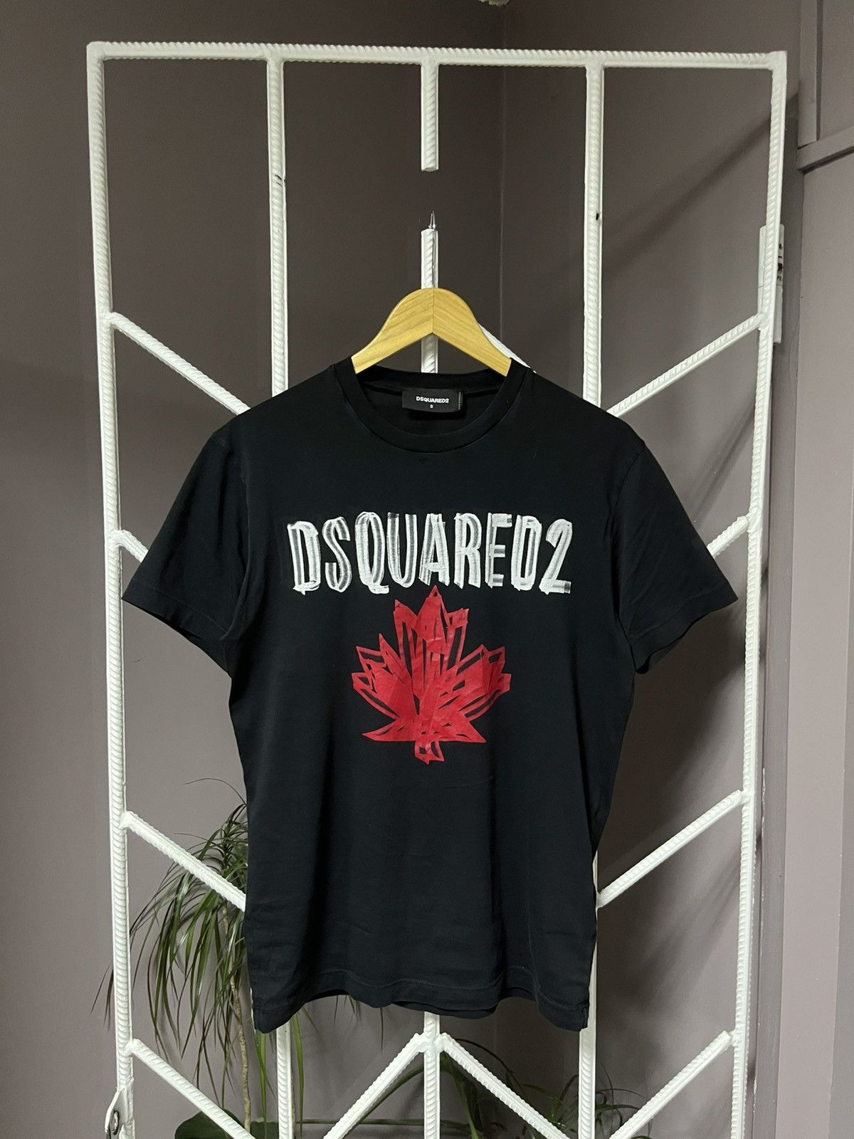 🍁 Dsquared2 Canada Logo Slim Fit Tee