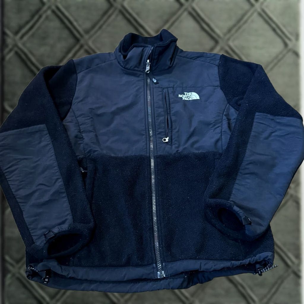 The North Face VINTAGE The North Face Fleece Jacket Womens Medium Black Full Zip Polartec Denali Size M / US 6-8 / IT 42-44 - 1 Thumbnail