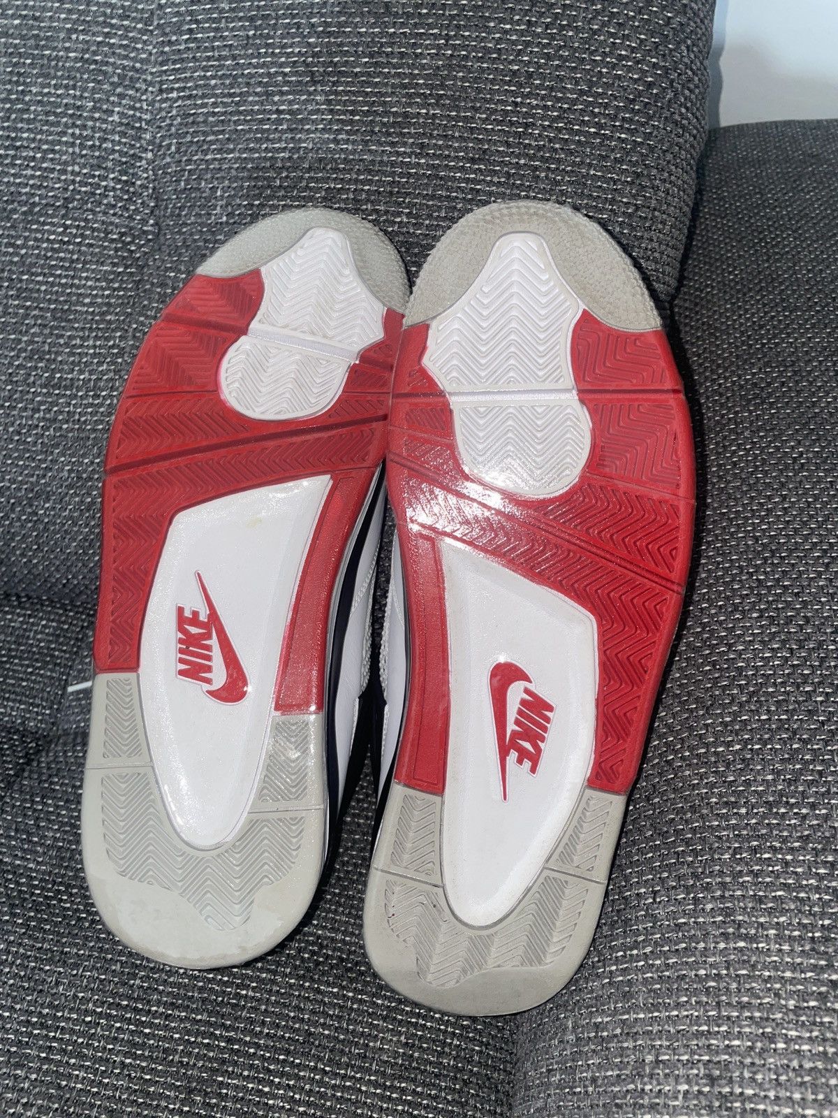 Jordan Brand Jordan 4 Fire Red - LIKE NEW , Taken care of Size US 11 / EU 44 - 3 Thumbnail