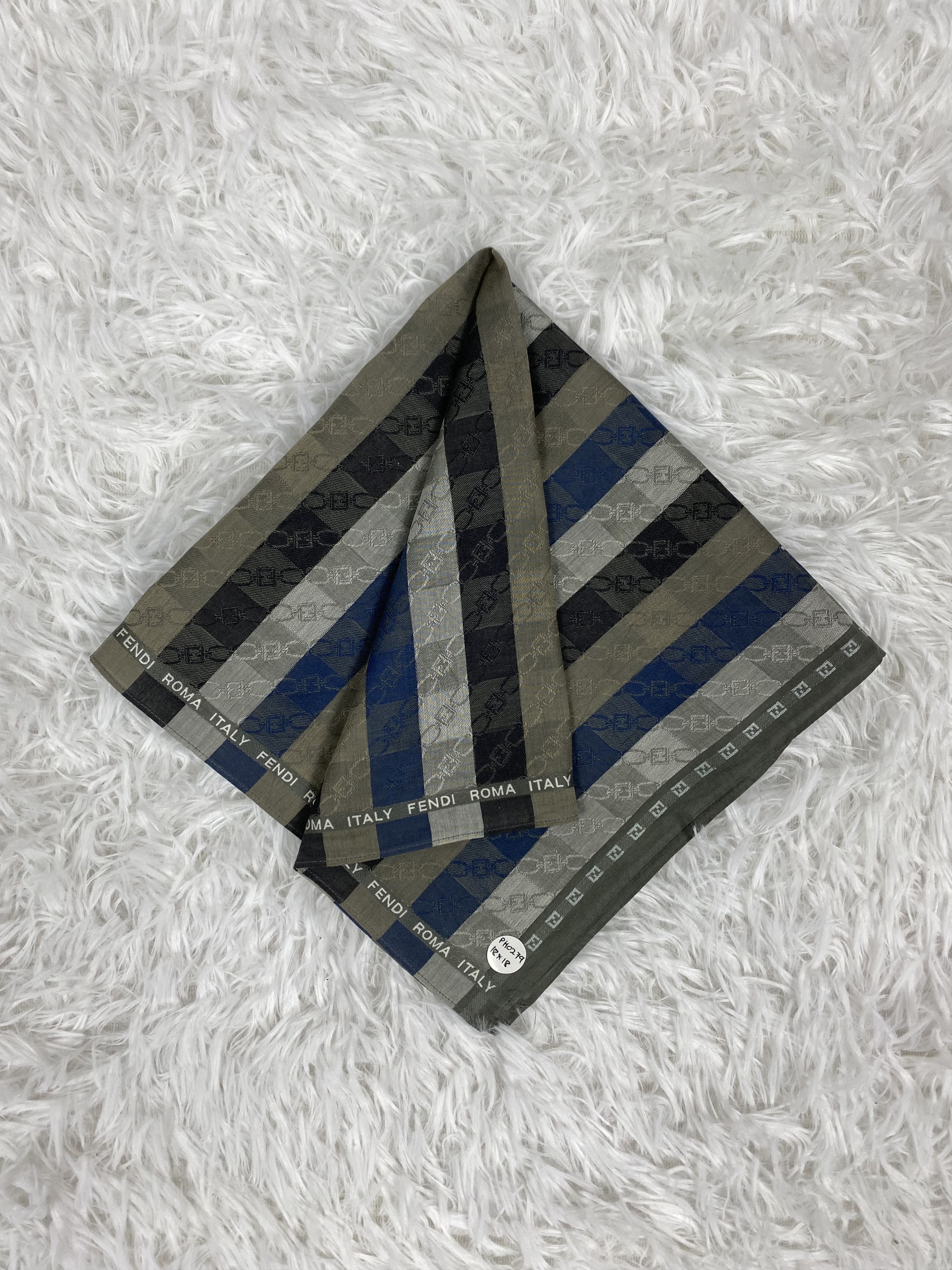 Vintage Vintage Fendi Roma Italy Handkerchief Neckerchief PH0279 Size ONE SIZE - 1 Thumbnail
