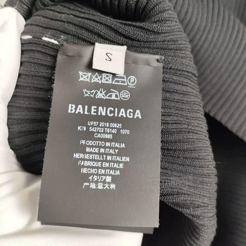 Balenciaga Balenciaga Long Sleeve Knit Top Size US S / EU 44-46 / 1 - 4 Thumbnail
