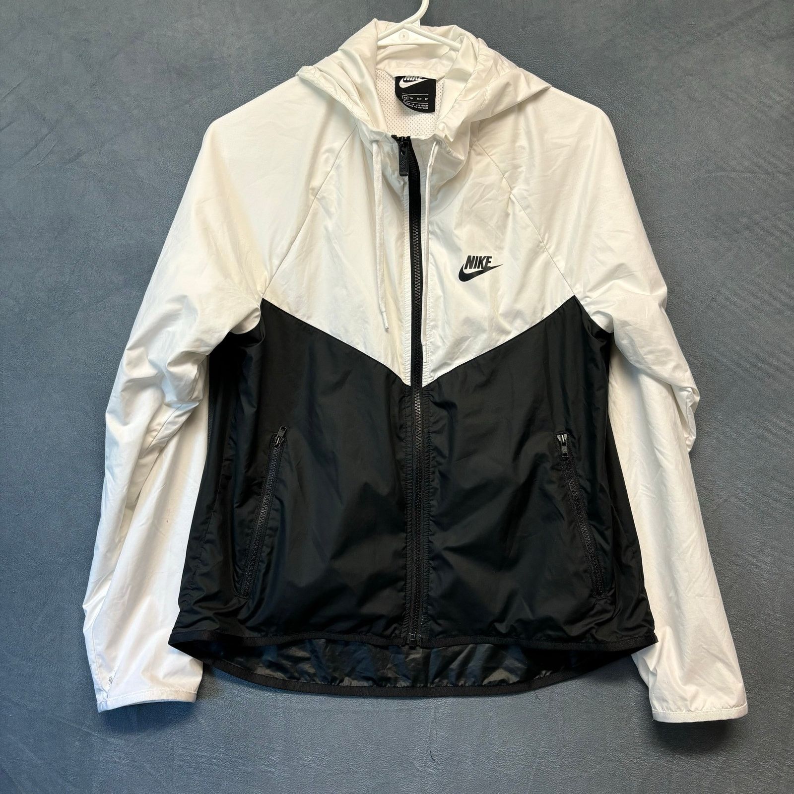 Nike Nike Windrunner Jacket Womens XS Windrunner Mesh Lined Hood Size XS / US 0-2 / IT 36-38 - 1 Thumbnail