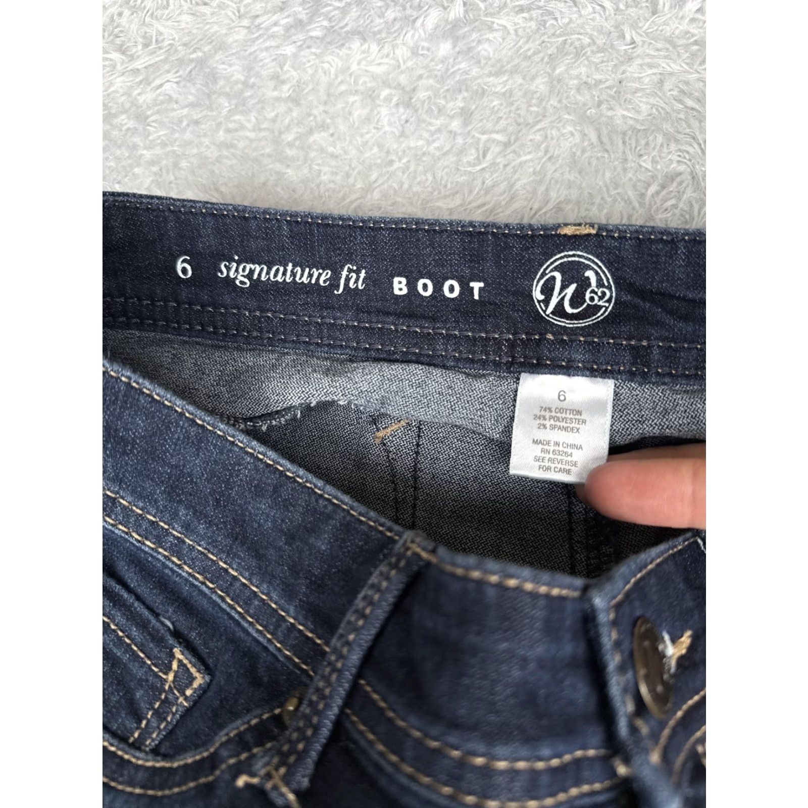 Vintage N62 Signature Fit Bootcut Jeans Womens 6 Blue Dark Wash Mid Rise Stretch 28x31 Size 28" / US 6 / IT 42 - 6 Thumbnail