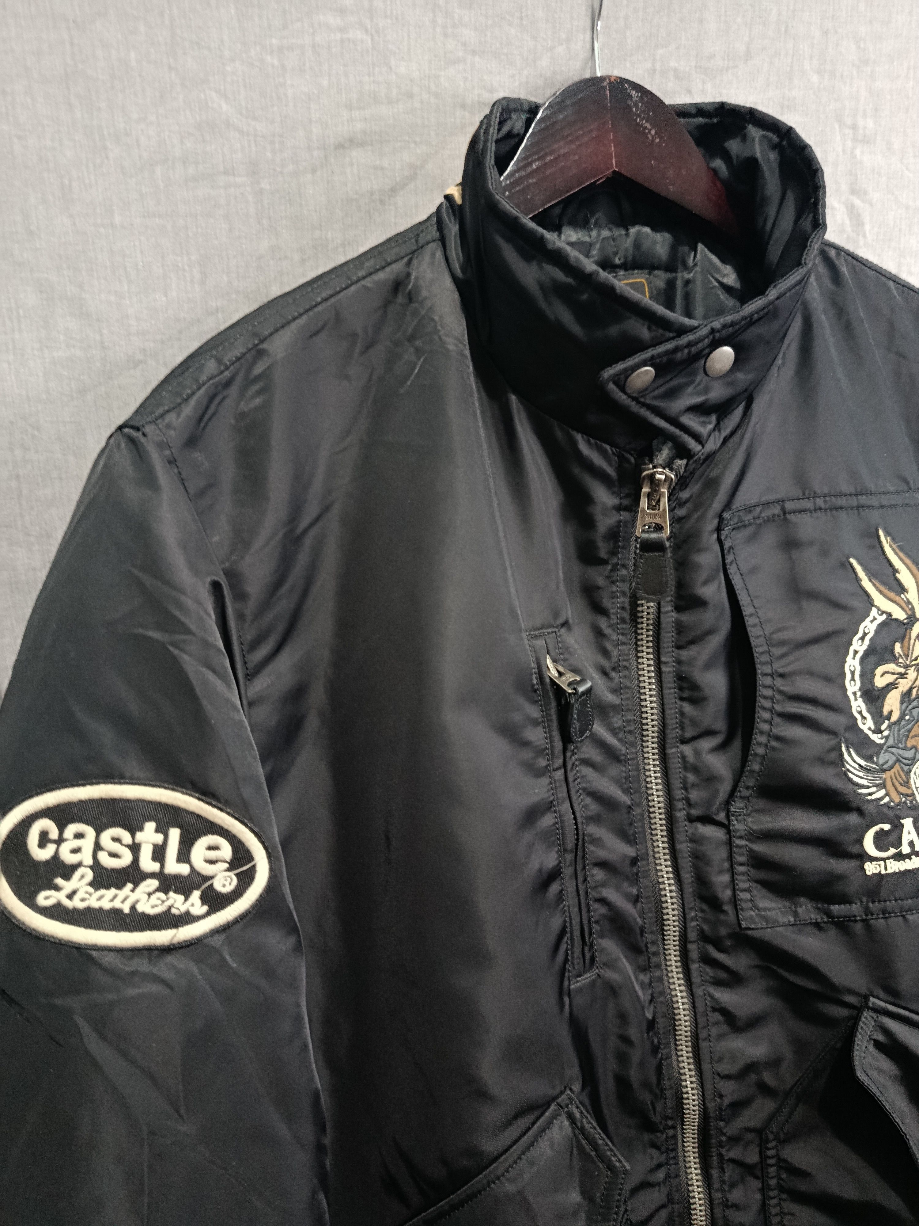 Vintage Castle leathers double G x Looney tunes bomber jacket Size US L / EU 52-54 / 3 - 4 Thumbnail