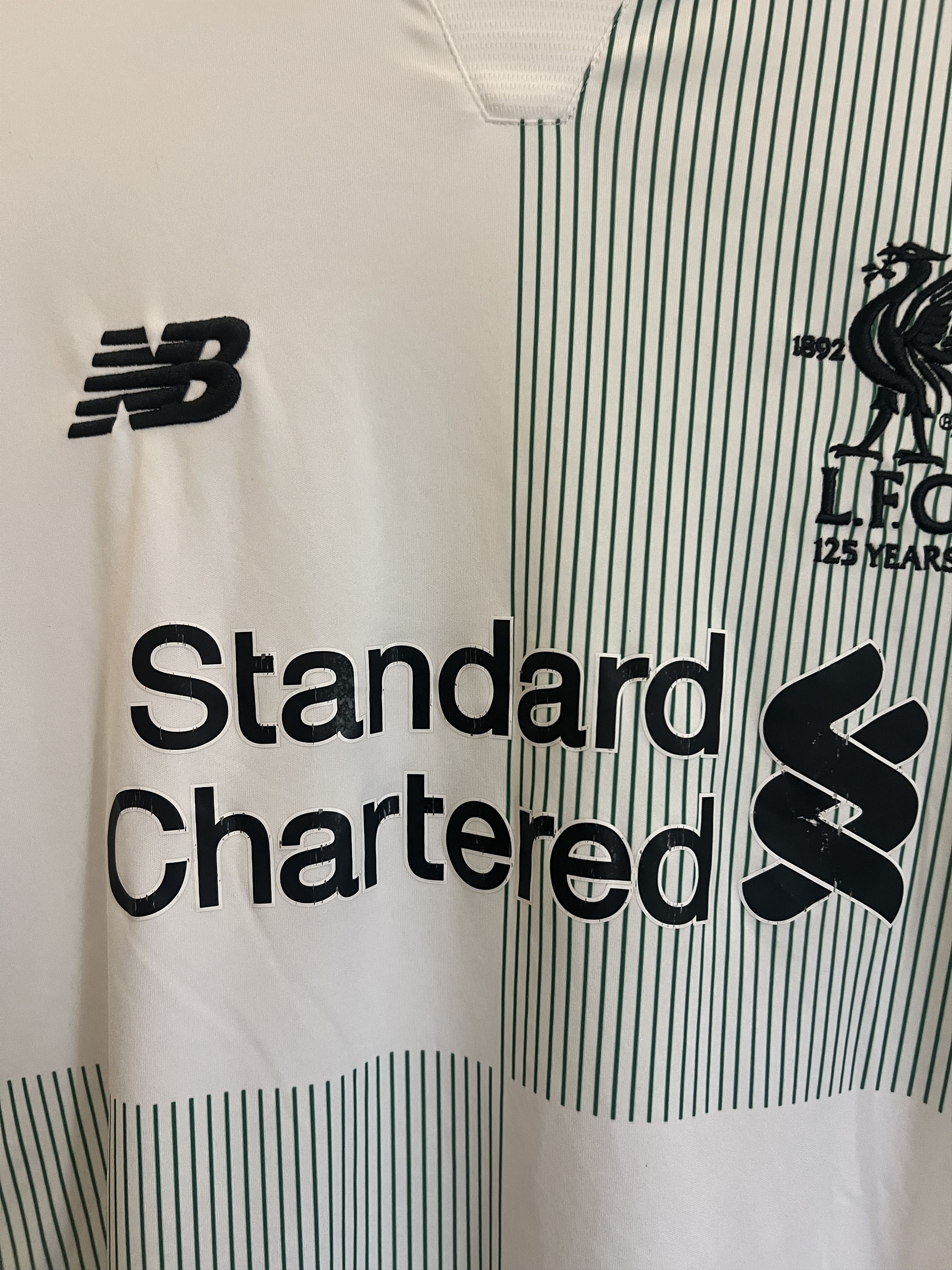 New Balance Liverpool Mohamed Salah 17/18 Vintage Away Soccer Jersey Size US L / EU 52-54 / 3 - 4 Thumbnail
