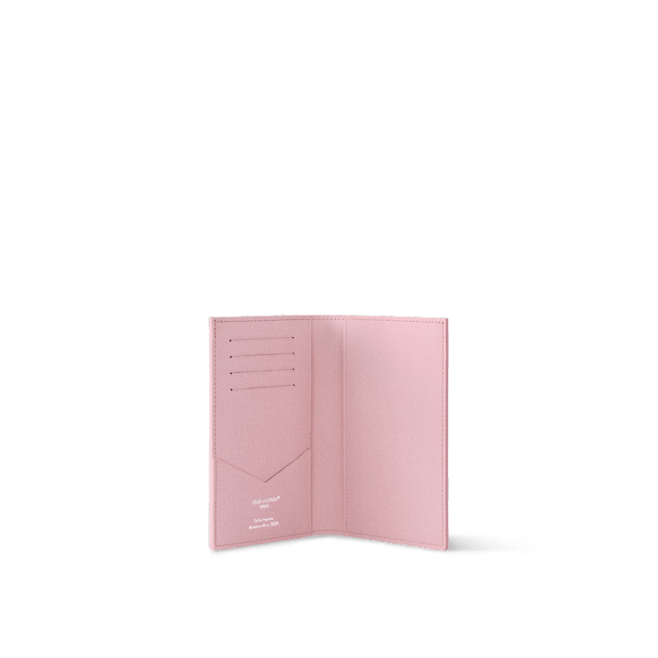 Louis Vuitton Passport Cover Size ONE SIZE - 3 Thumbnail
