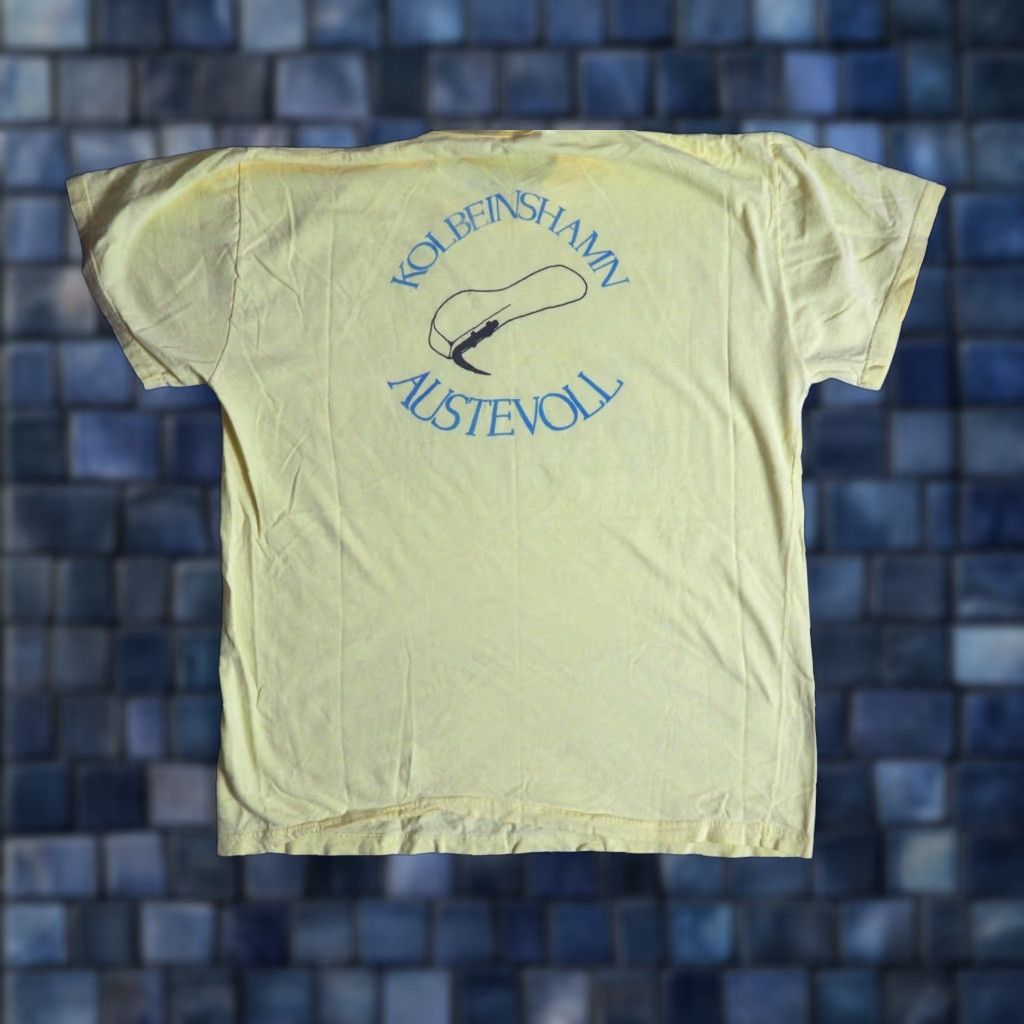 Vintage VINTAGE VTG 90s Norwegian Kolbeinshamn Village Pastel Yellow Euro Tee T-Shirt Mens M Size US M / EU 48-50 / 2 - 1 Thumbnail