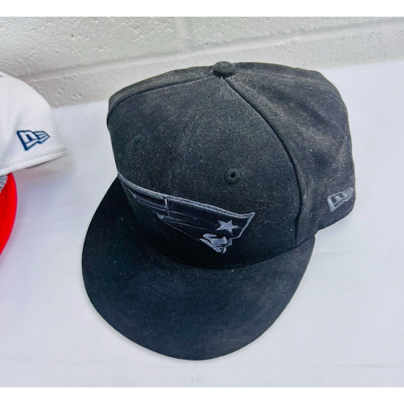 NFL New England Patriots NFL Hat Fitted Cap Lot Of 3 M/L *flaws Size ONE SIZE - 2 Thumbnail