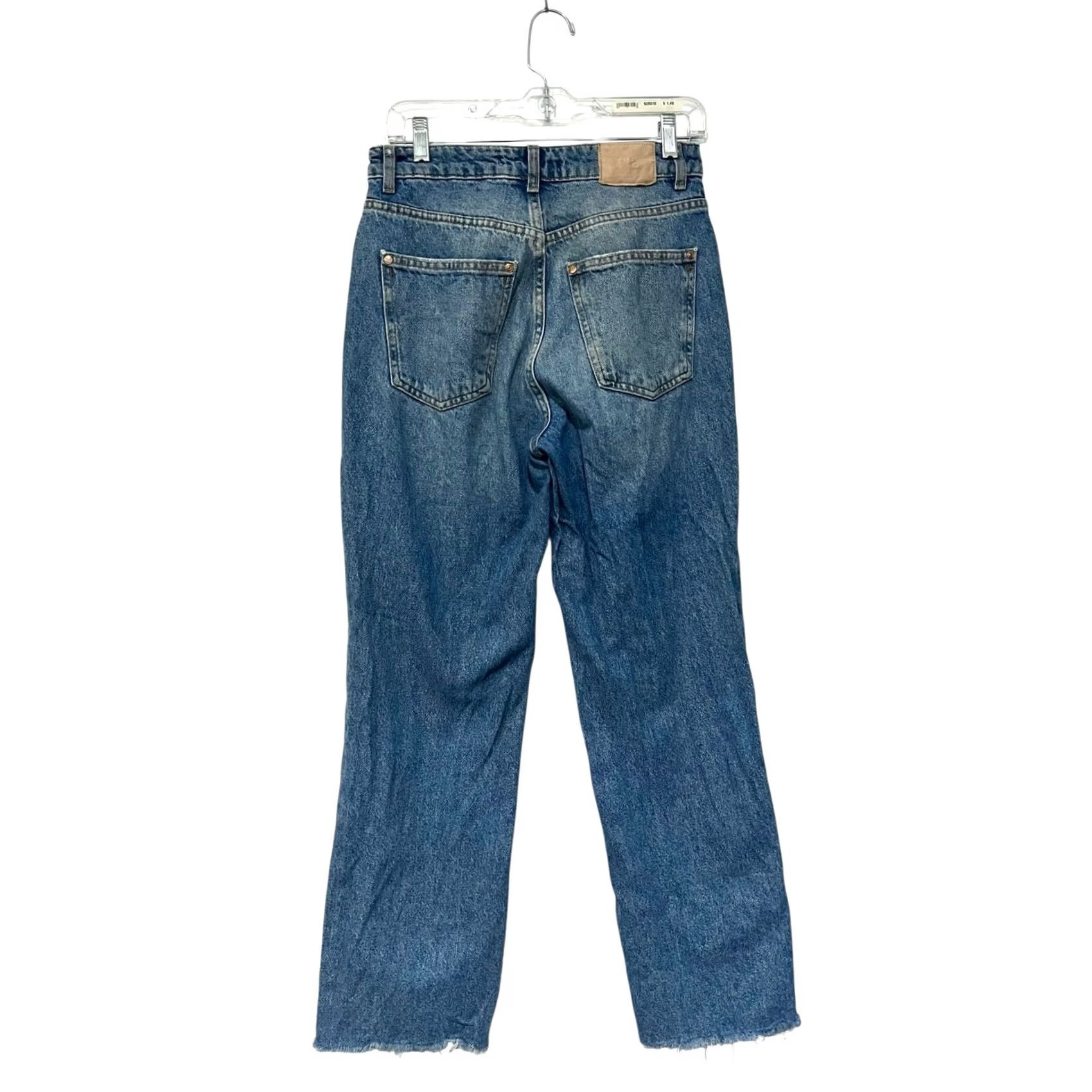 Zara VINTAGE Zara Women’s Premium Denim Jeans Blue W/ Raw Edge 100% Cotton Size 4 (27) Distressed 5-Pocket Design Straight Mens Womens Girls? Size 27" / US 4 / IT 40 - 2 Thumbnail