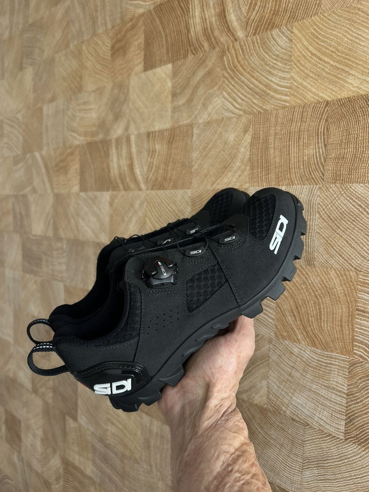 Sidi Sidi MTB Cycling Shoes Size US 9 / EU 42 - 1 Thumbnail