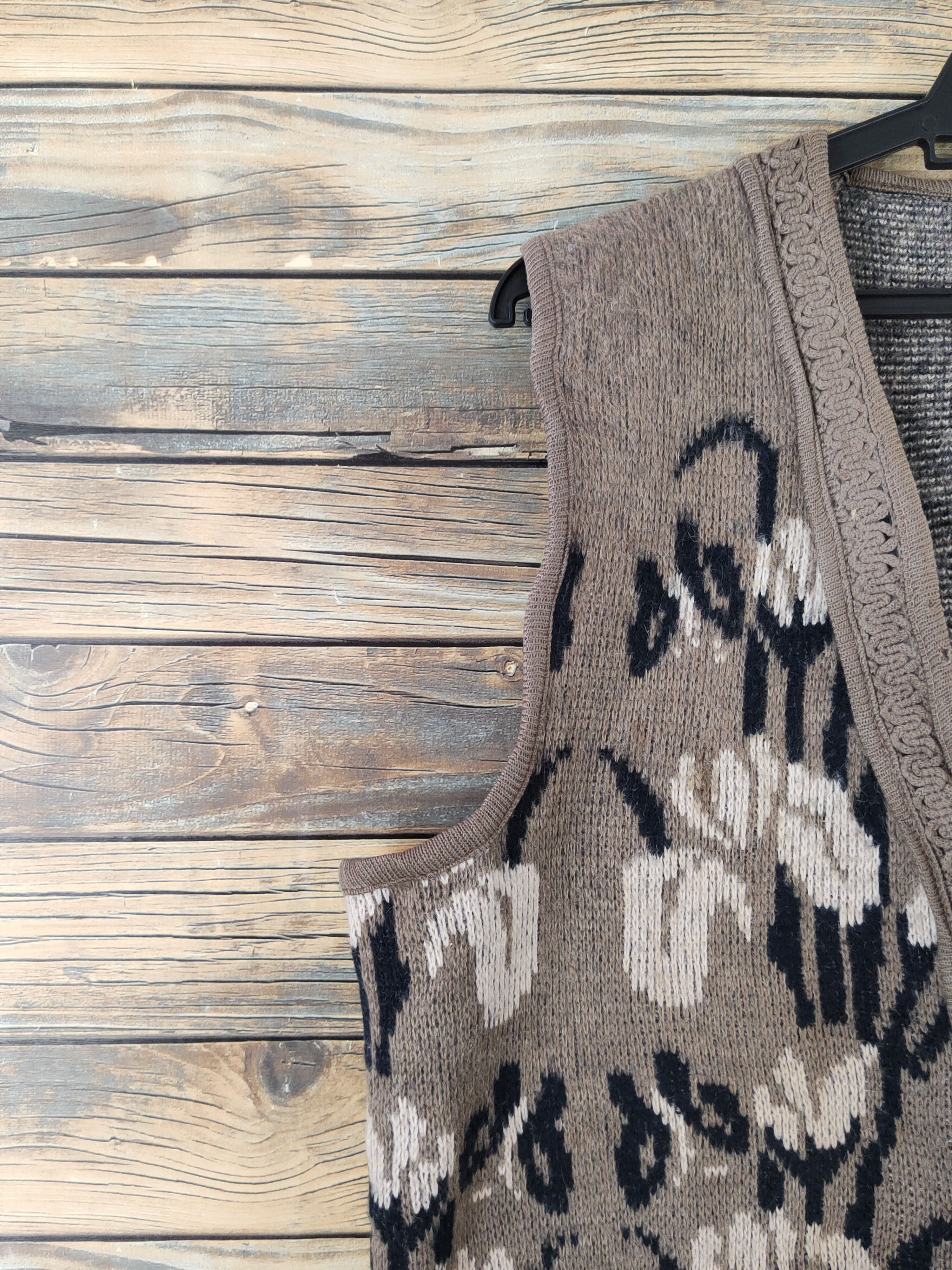 Homespun Knitwear × Japanese Brand × Vintage Vintage Art designs Japanese Brand Brown Knitwear Vests Size M / US 6-8 / IT 42-44 - 4 Thumbnail