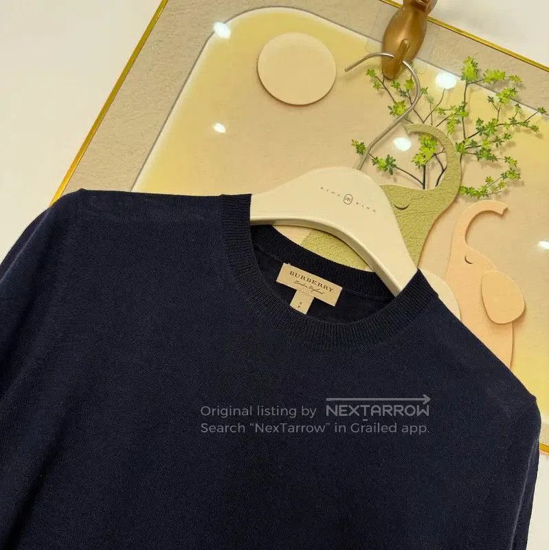 Burberry Burberry Women's Navy Blue Wool Long Sleeve Sweater. Size S / US 4 / IT 40 - 3 Thumbnail