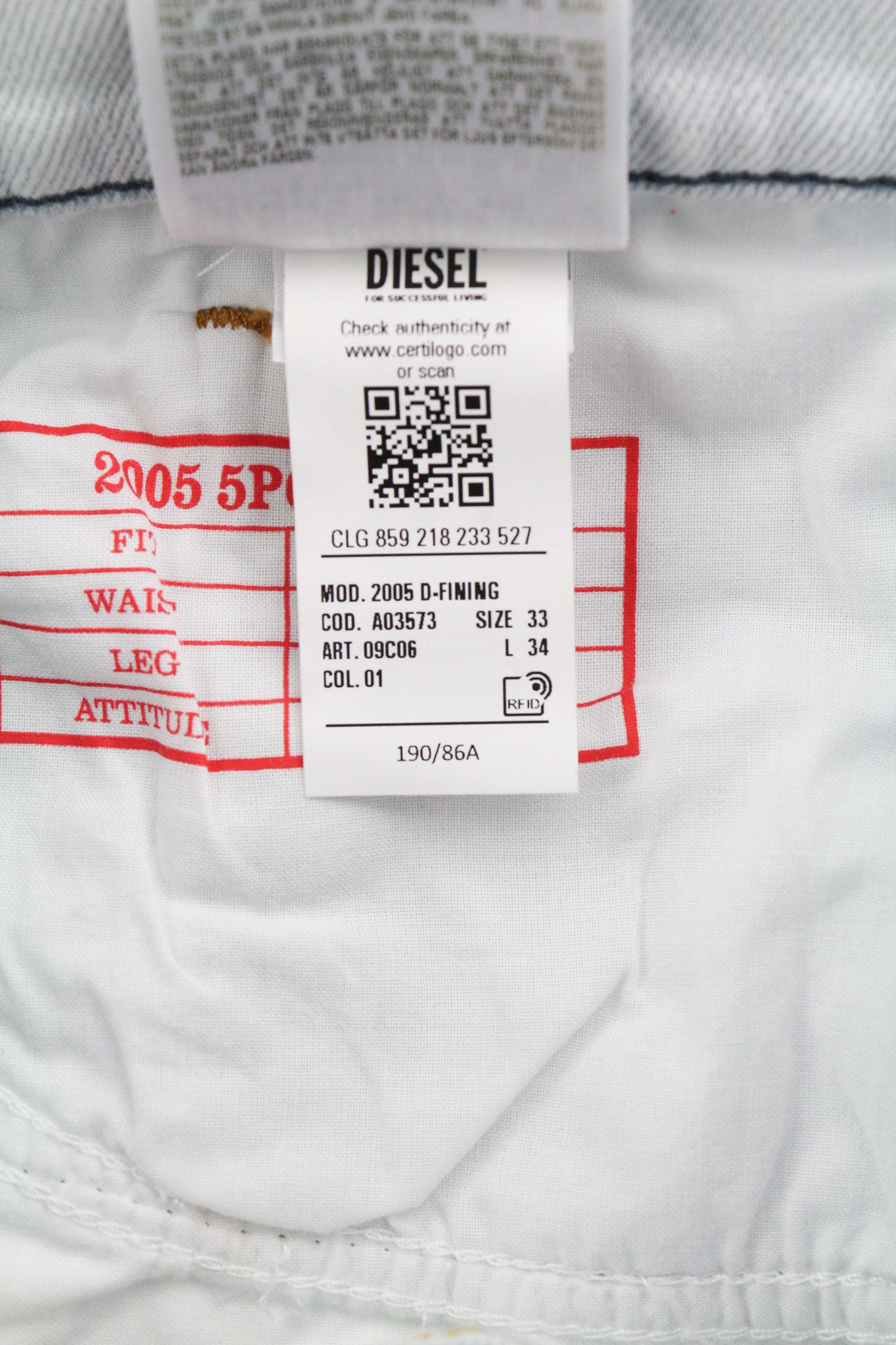 Diesel 2005 D-FINING 09C06 W33/L34 Tapered 40421 Size US 33 - 12 Thumbnail
