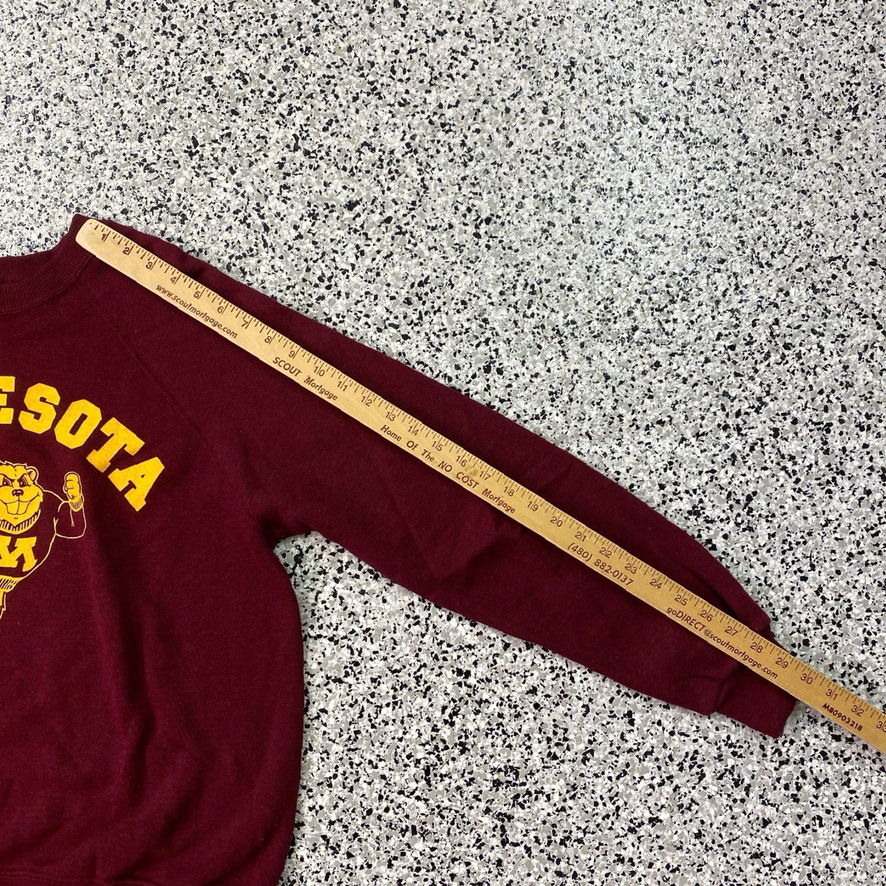 Vintage VINTAGE Bassett Walker Minnesota Golden Gophers Sweatshirt Large Men Red Cotton 90s Pullover Reversible Long Sleeve Casual Fall Sweatshirt Mens Size US L / EU 52-54 / 3 - 4 Thumbnail
