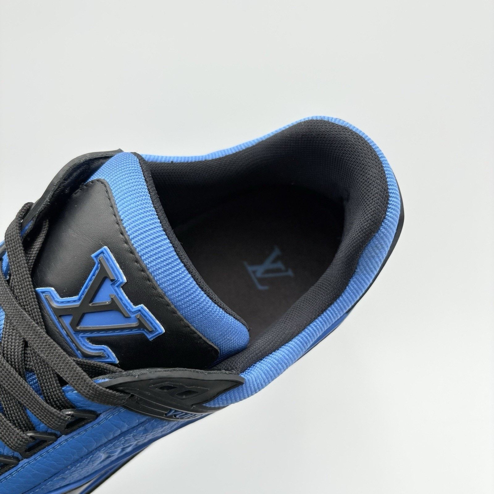 Louis Vuitton 12-12.5 US Louis Vuitton Trainer ' Black Blue ' | GREAT COND Size US 12 / EU 45 - 12 Thumbnail