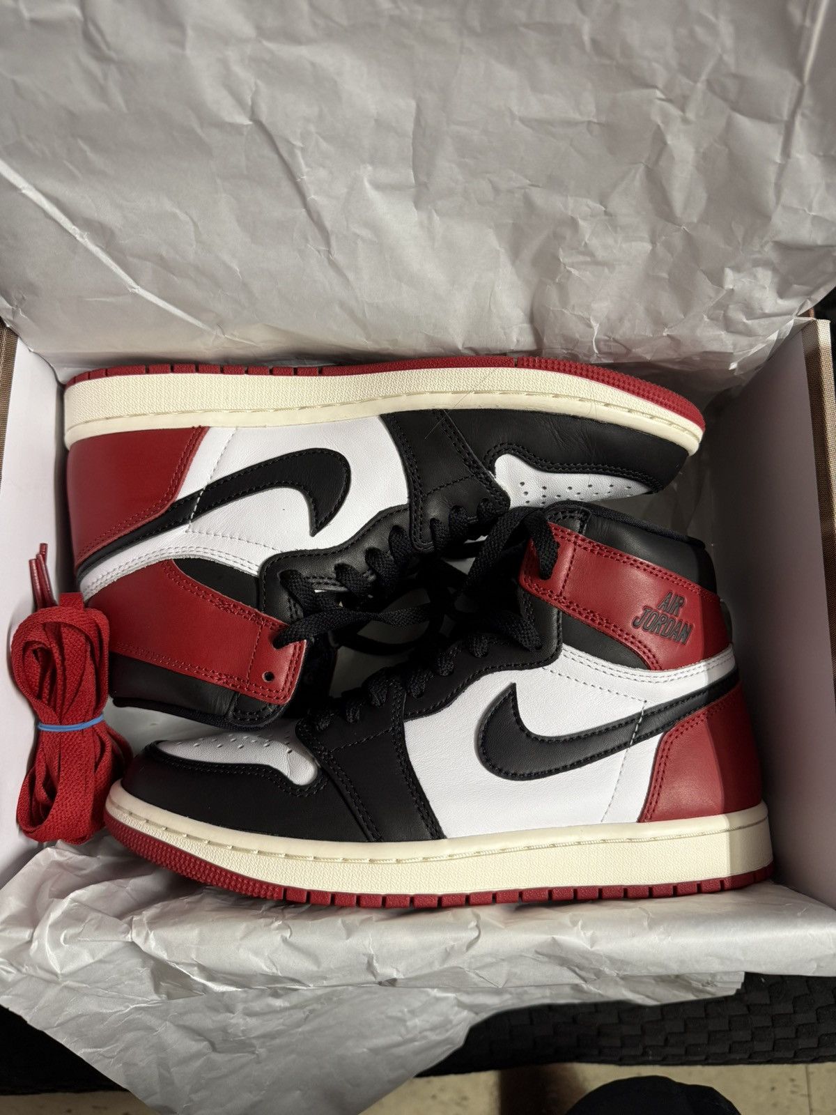 Jordan Brand Bred Toe 1s Size US 7.5 / EU 40-41 - 1 Thumbnail