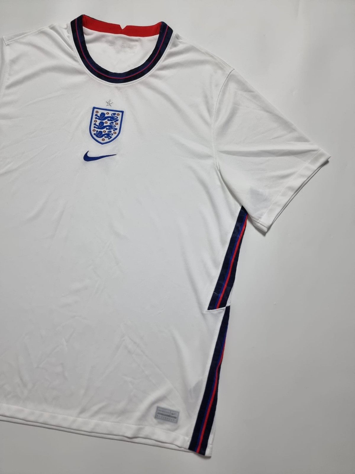 Nike England 2020 home shirt Nike XL soccer jersey white Size US XL / EU 56 / 4 - 6 Thumbnail