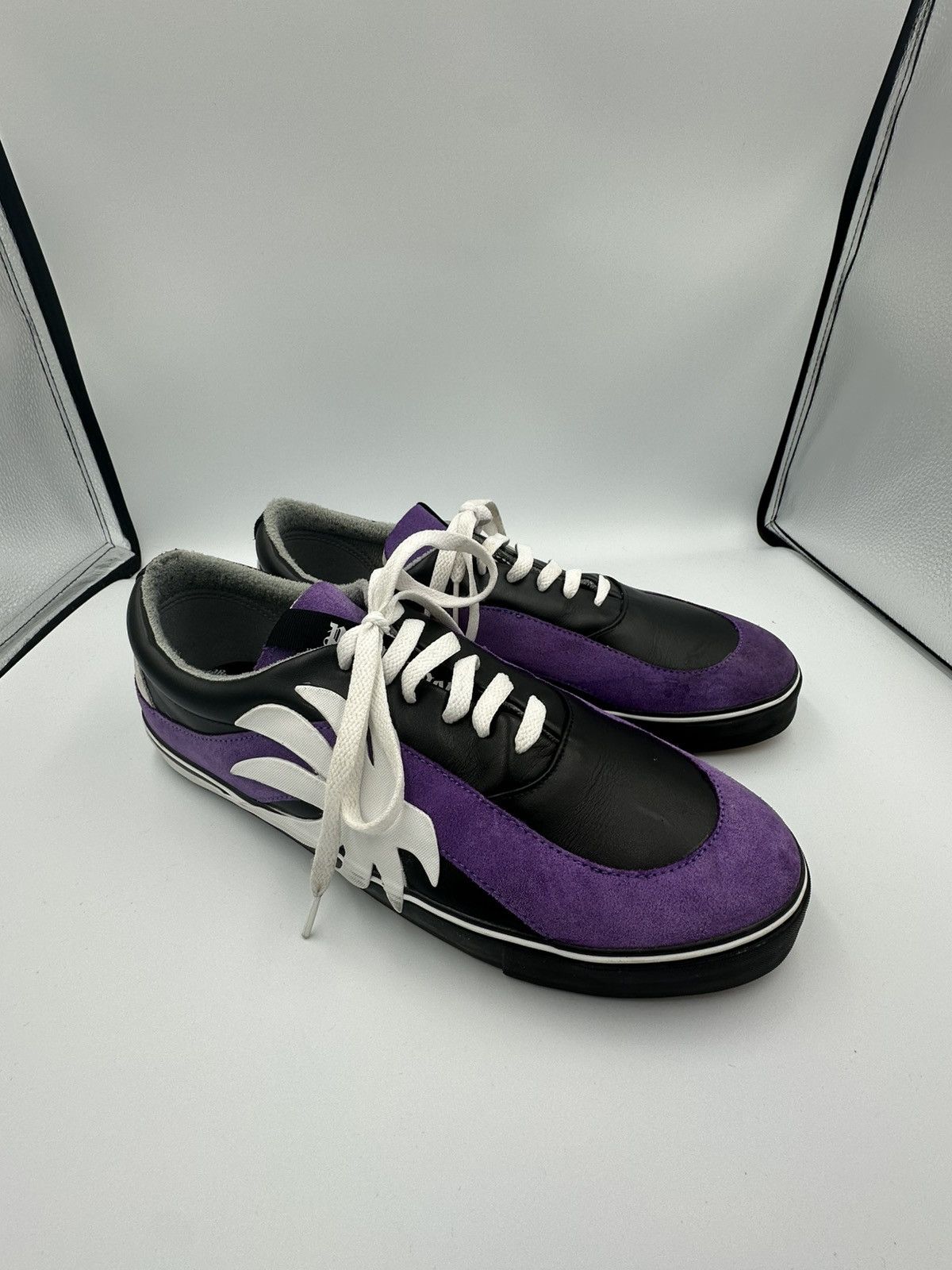 Palm Angels Palm Angles, Vulc Palm Low Purple White Size US 13 / EU 46 - 1 Thumbnail