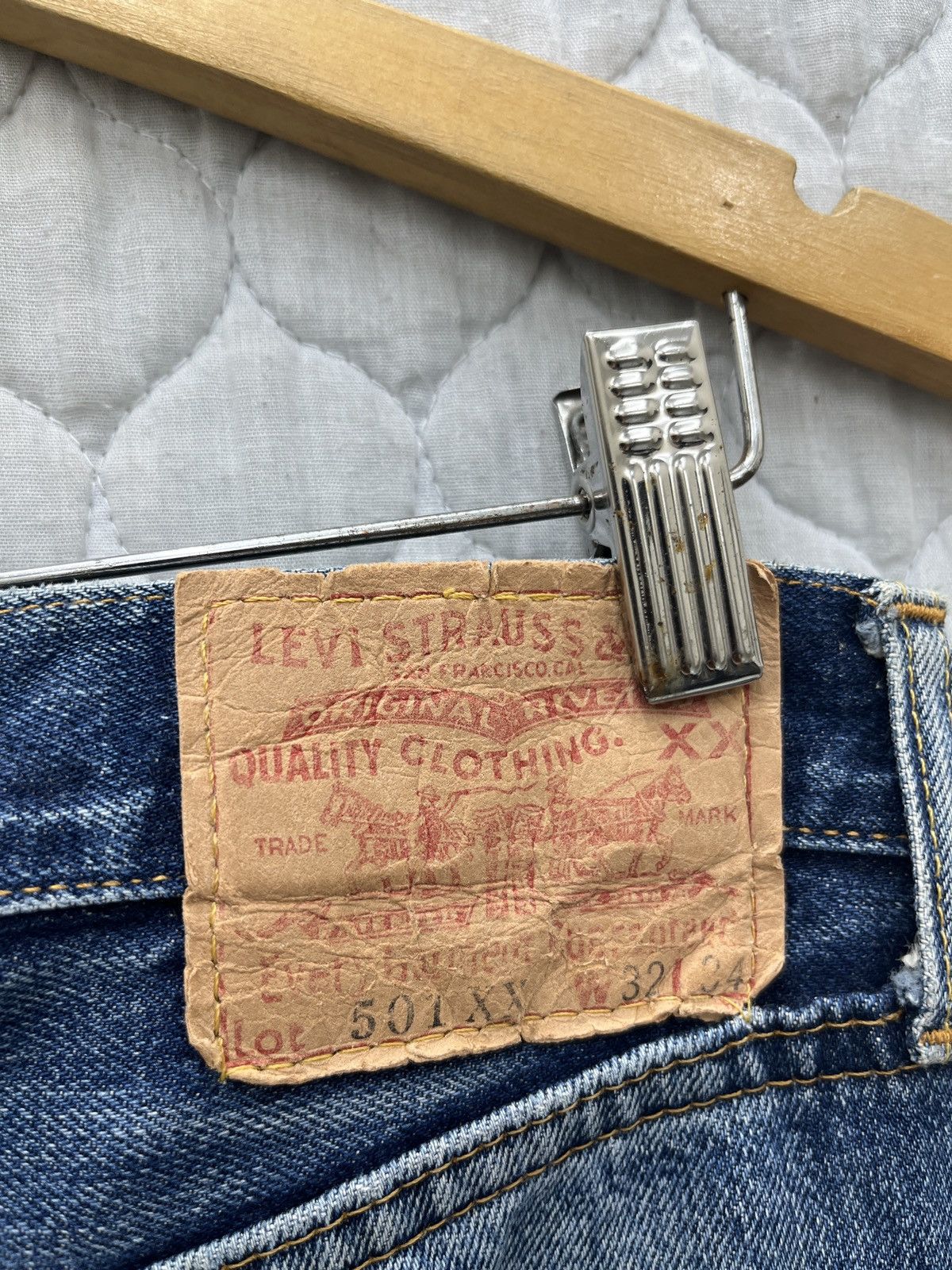 Levi's 🔥🔥🔥STEALS VTG LEVIS BIG E 501XX HIDDEN RIVET SELVEDGE DENIM Size US 31 - 15 Thumbnail